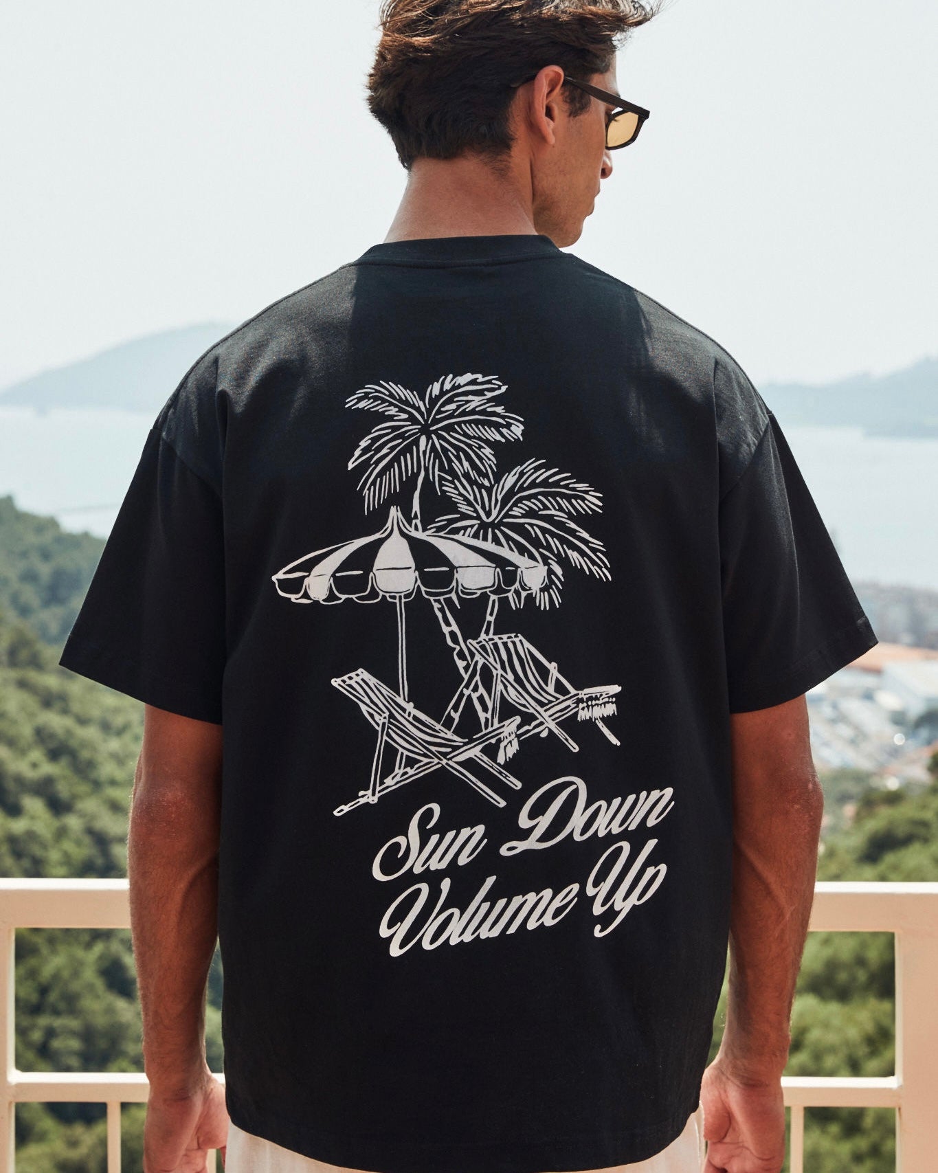 Coszus Volume Black T-Shirt