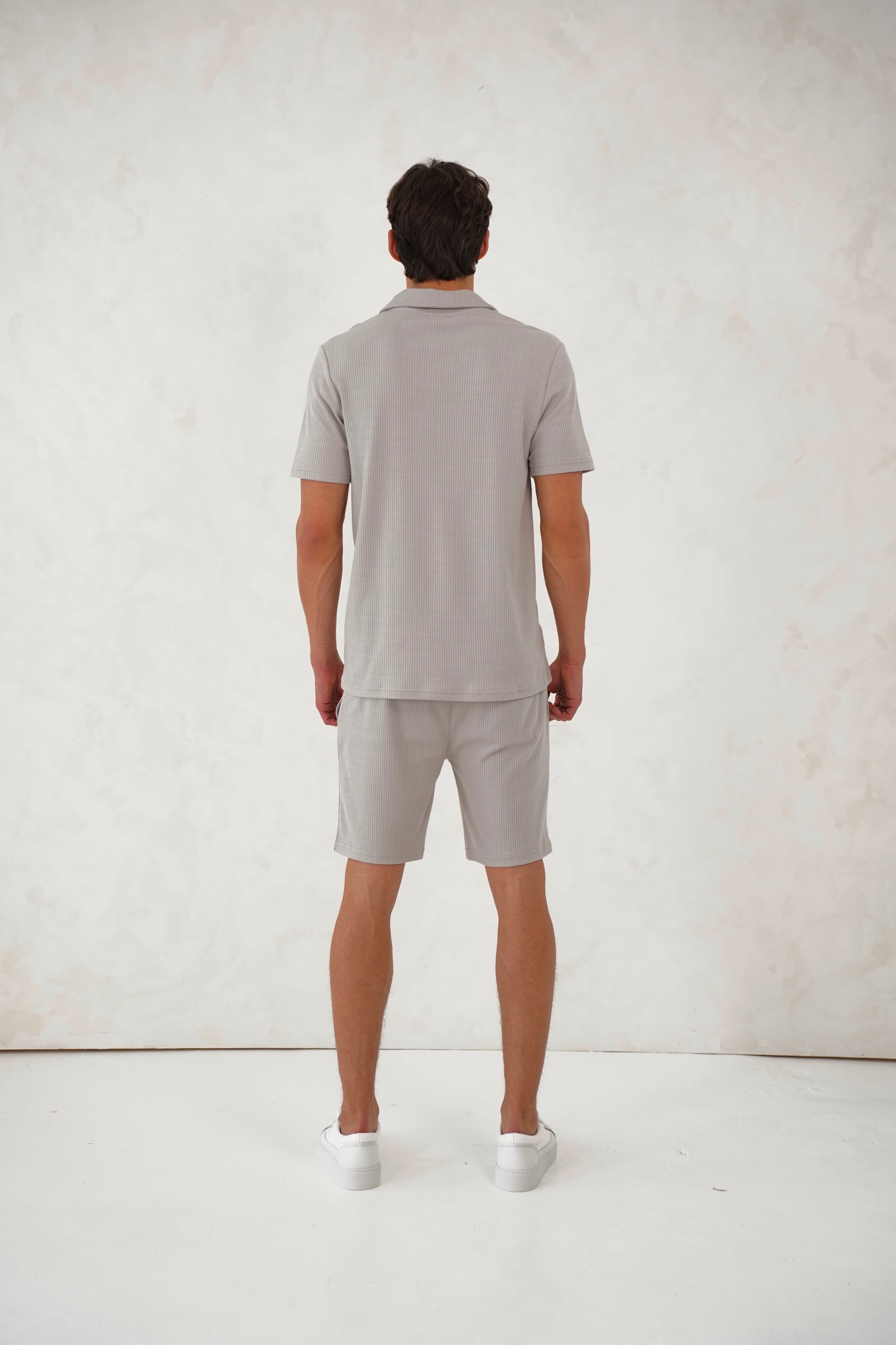 CAPO Pleated Light Grey Shorts