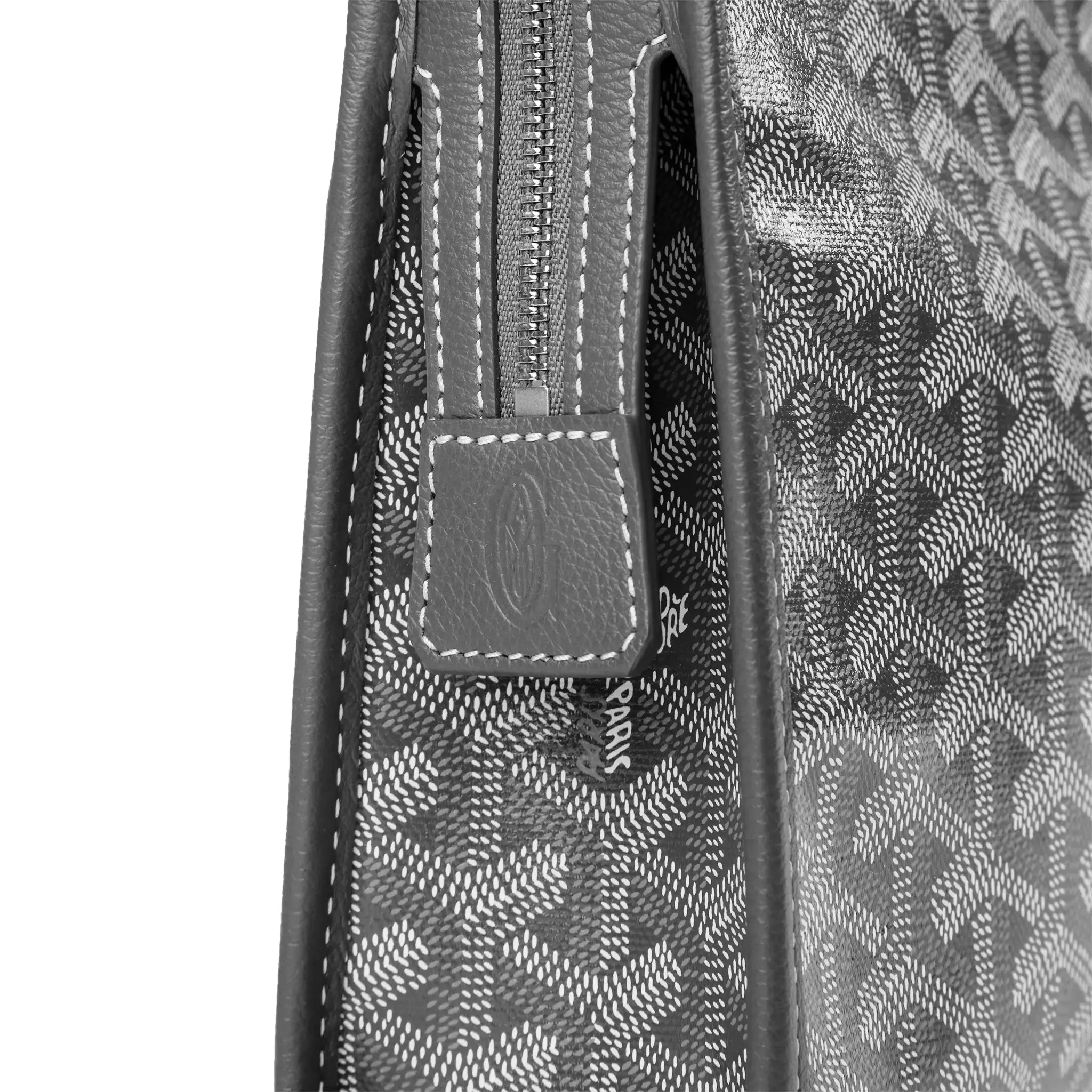 Zip detail view of Goyard Jouvence MM Grey Washbag
