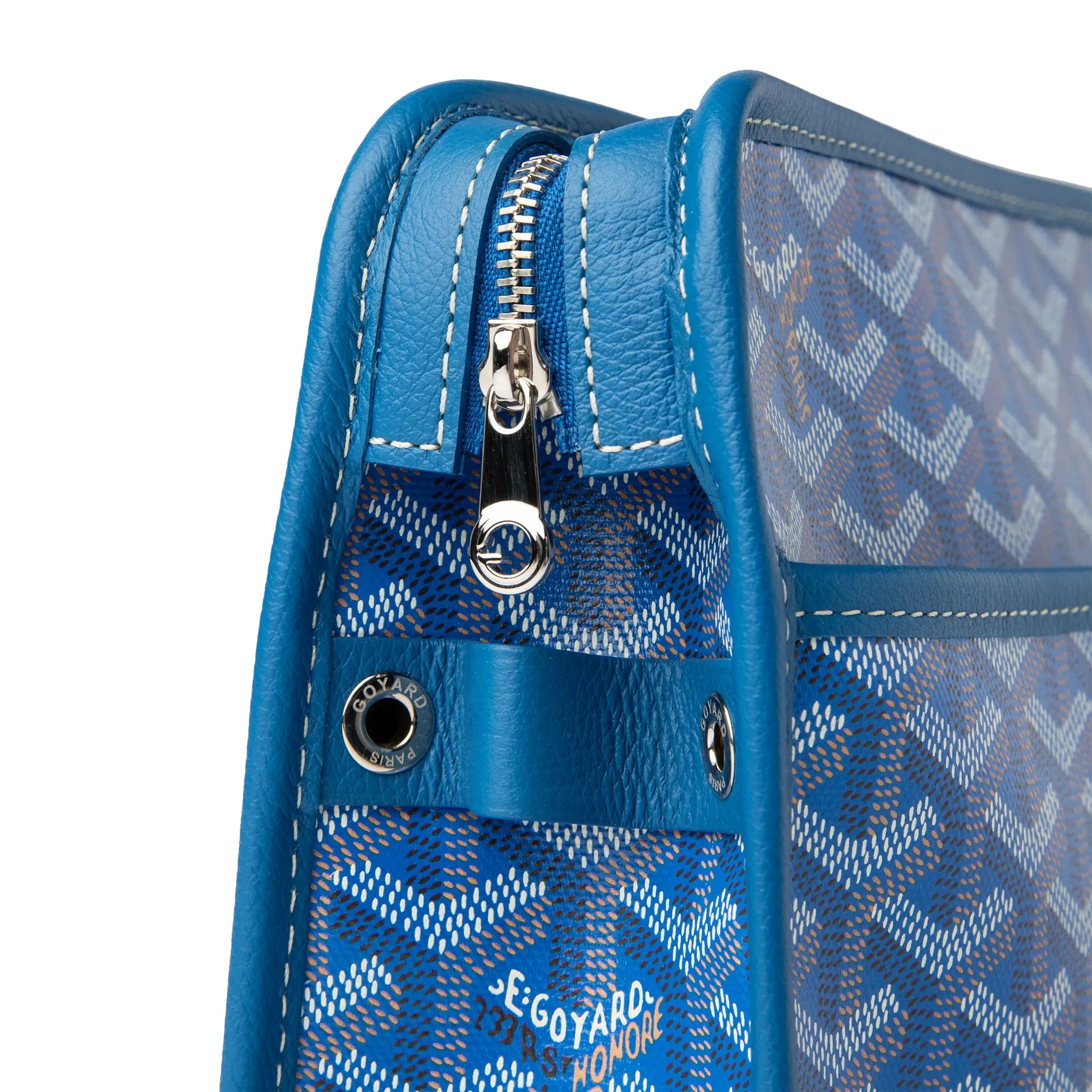 Detail side view of Goyard Jouvence MM Sky Blue Washbag