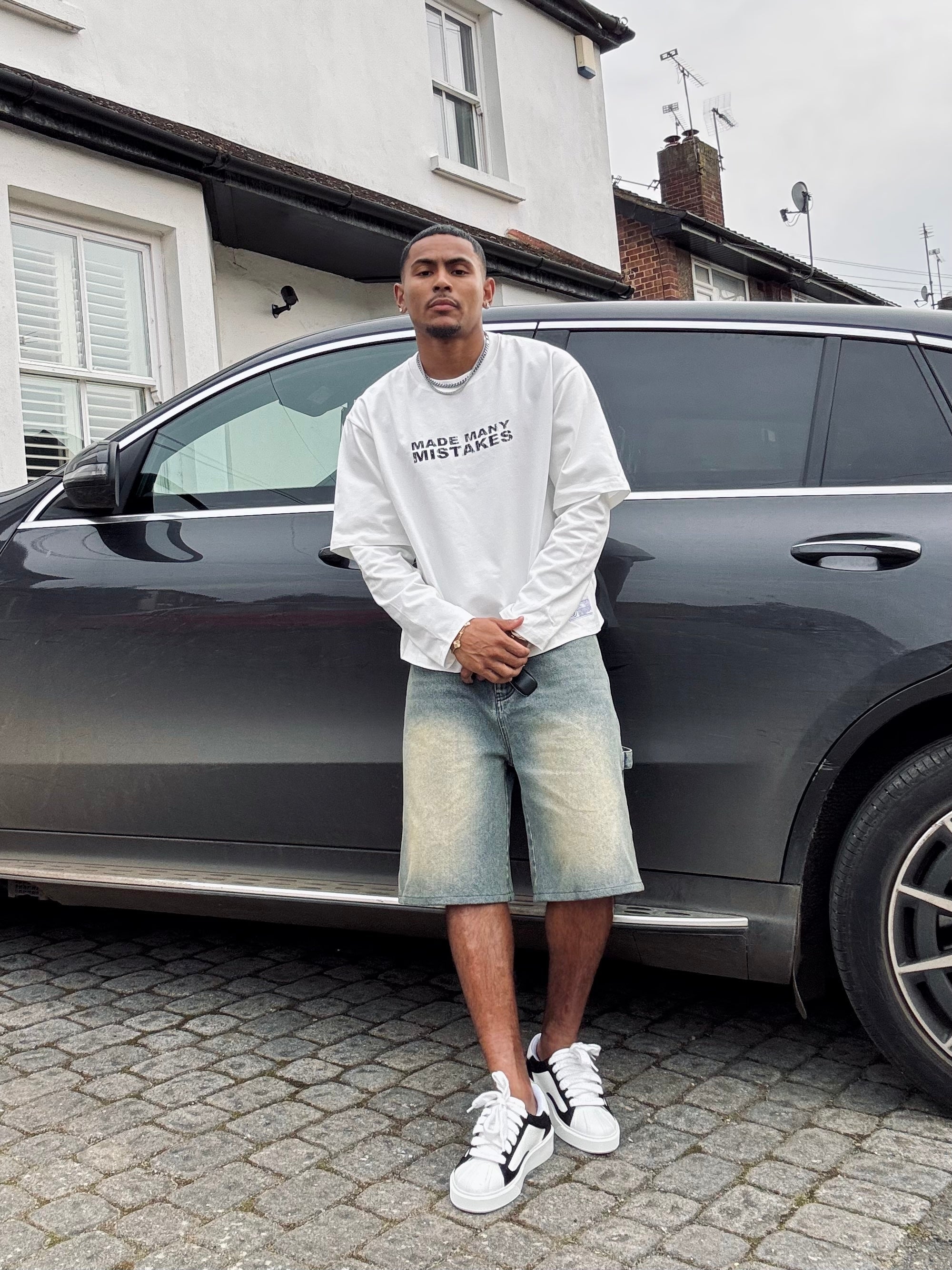 Bénir Clothing Made Many Mistakes Off White T-Shirt
