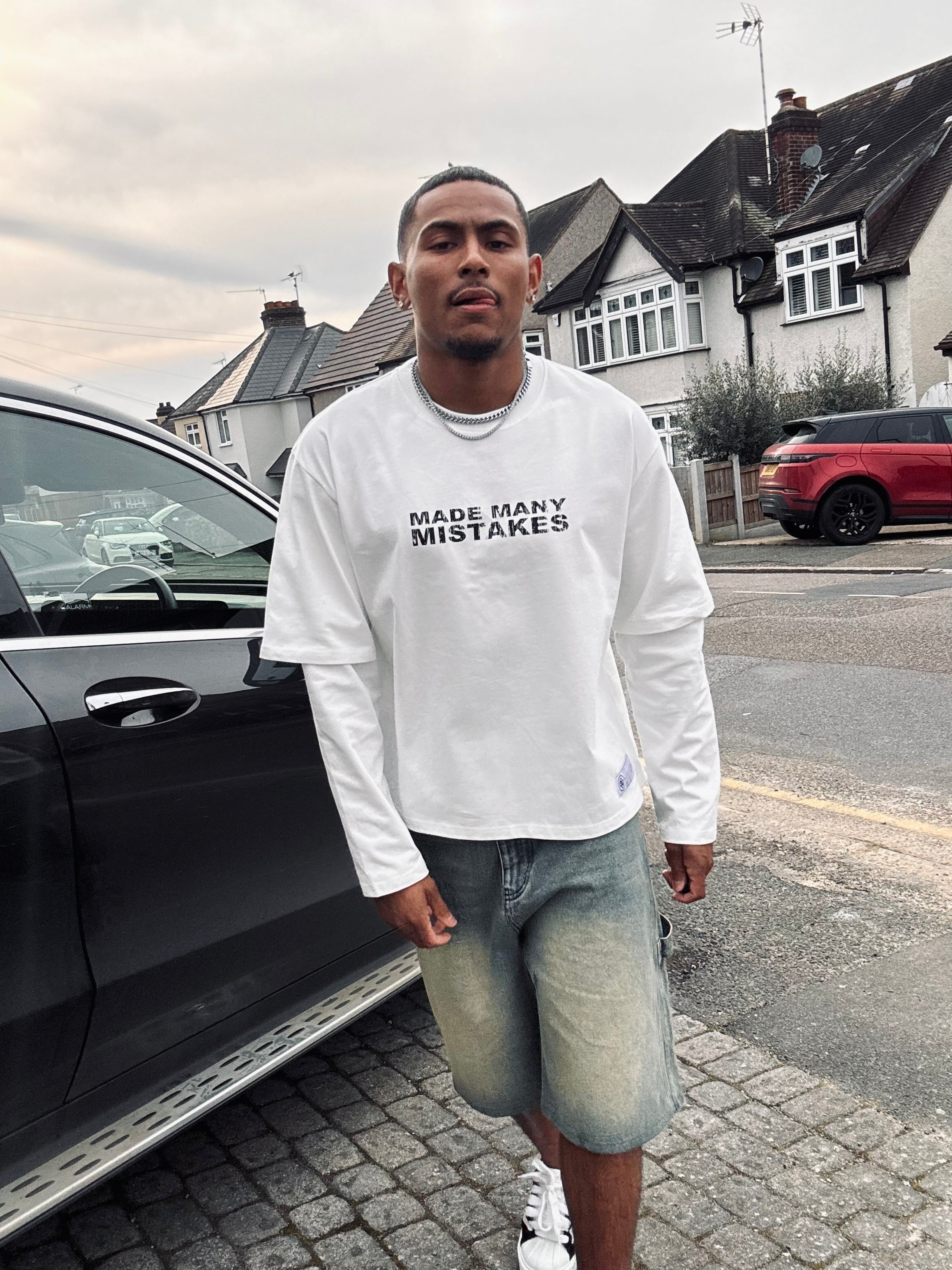 Bénir Clothing Made Many Mistakes Off White T-Shirt