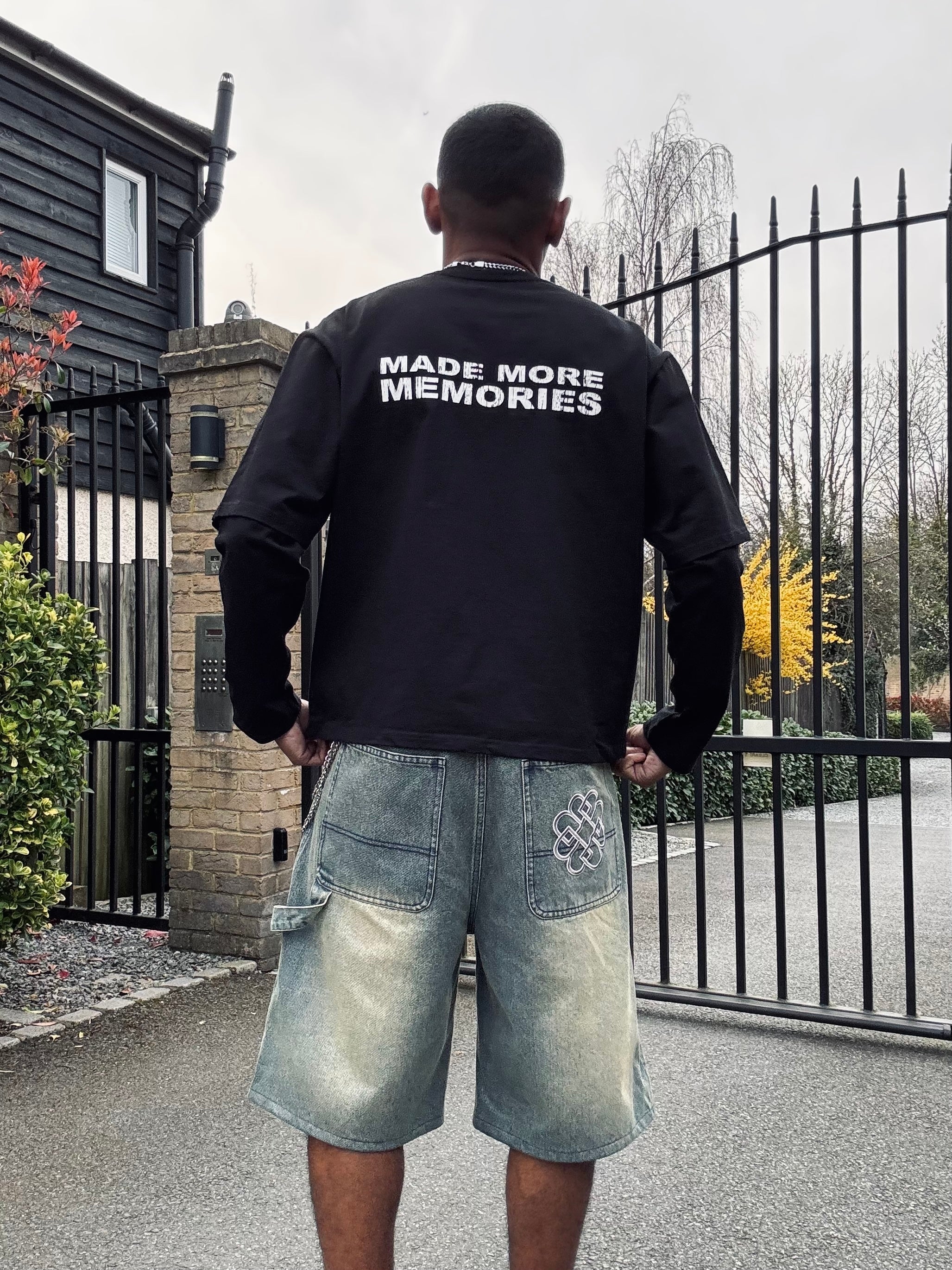Bénir Clothing Made Many Mistakes Black T-Shirt