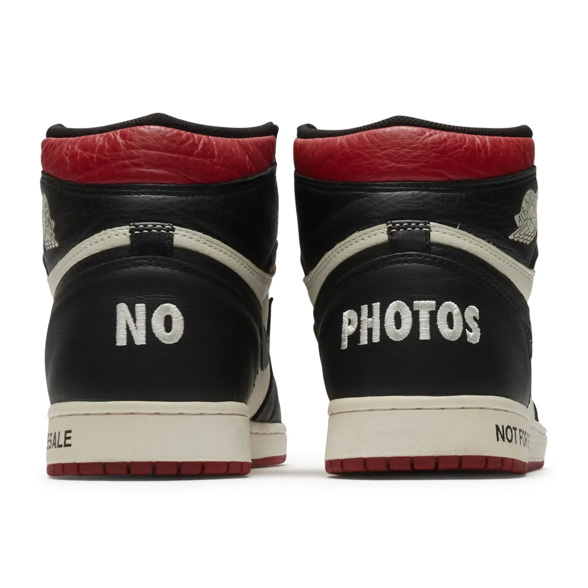 Heel view of Preloved - Air Jordan 1 Retro High OG 'Not For Resale'
