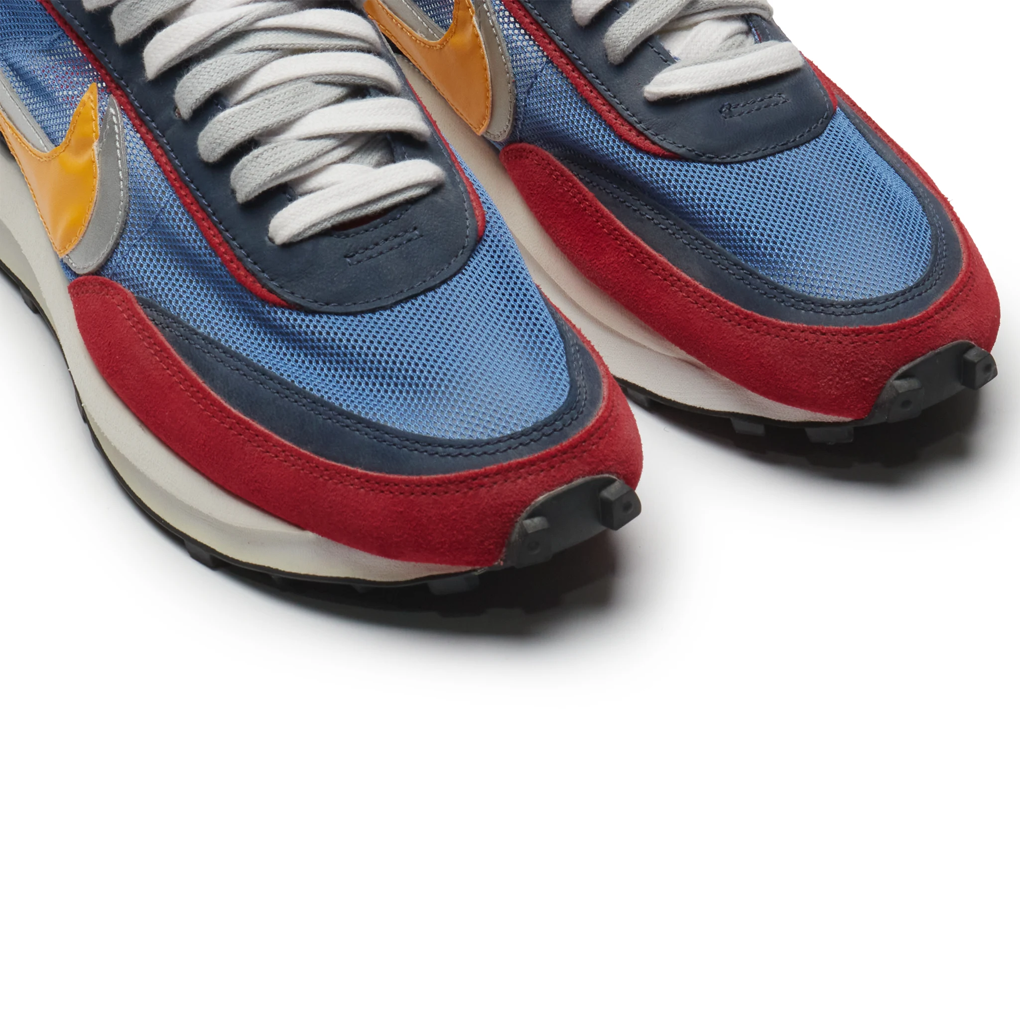 Toe view of Preloved - Nike x Sacai LD Waffle Varsity Blue