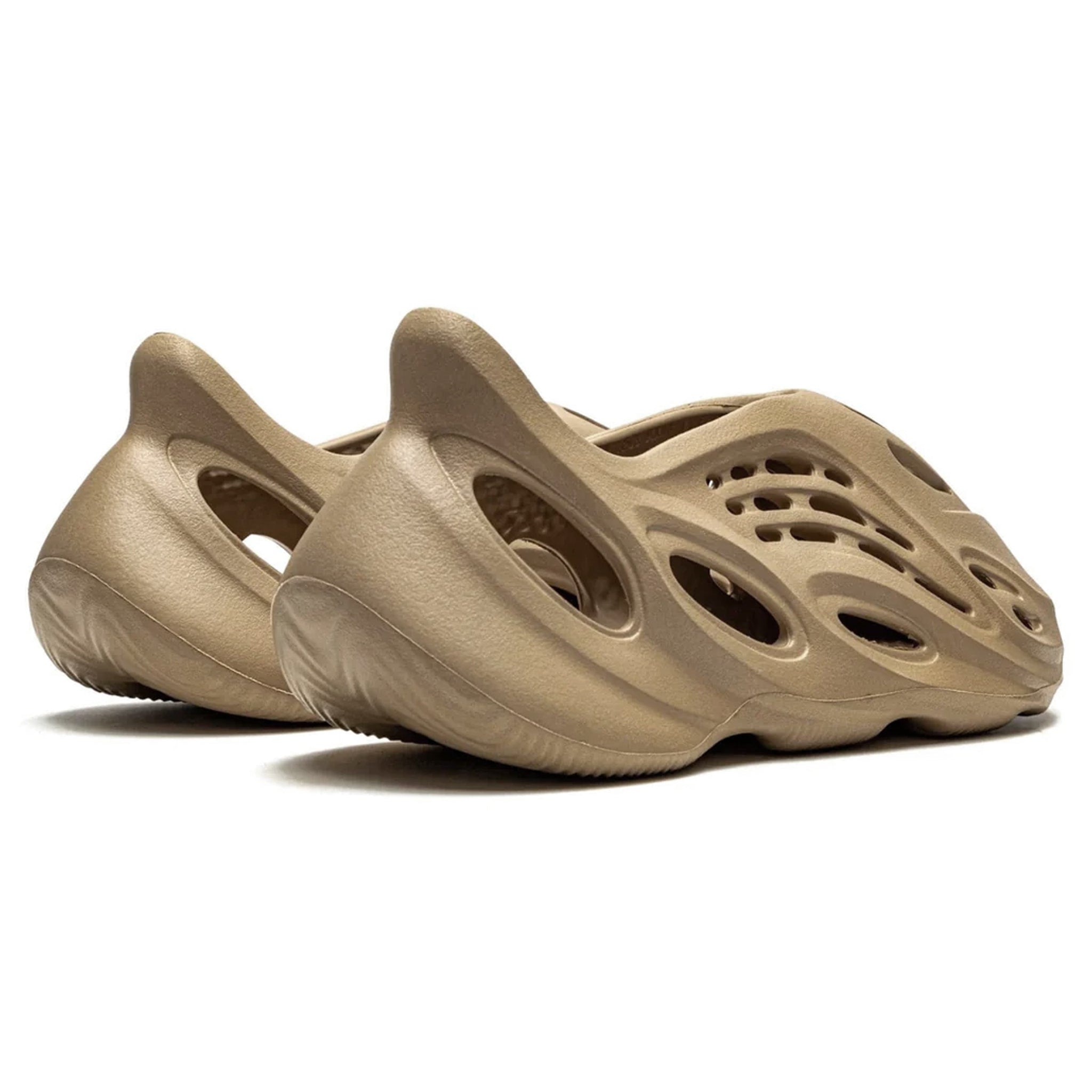 Heel view of Adidas Yeezy Foam RNNR Ochre GW3354