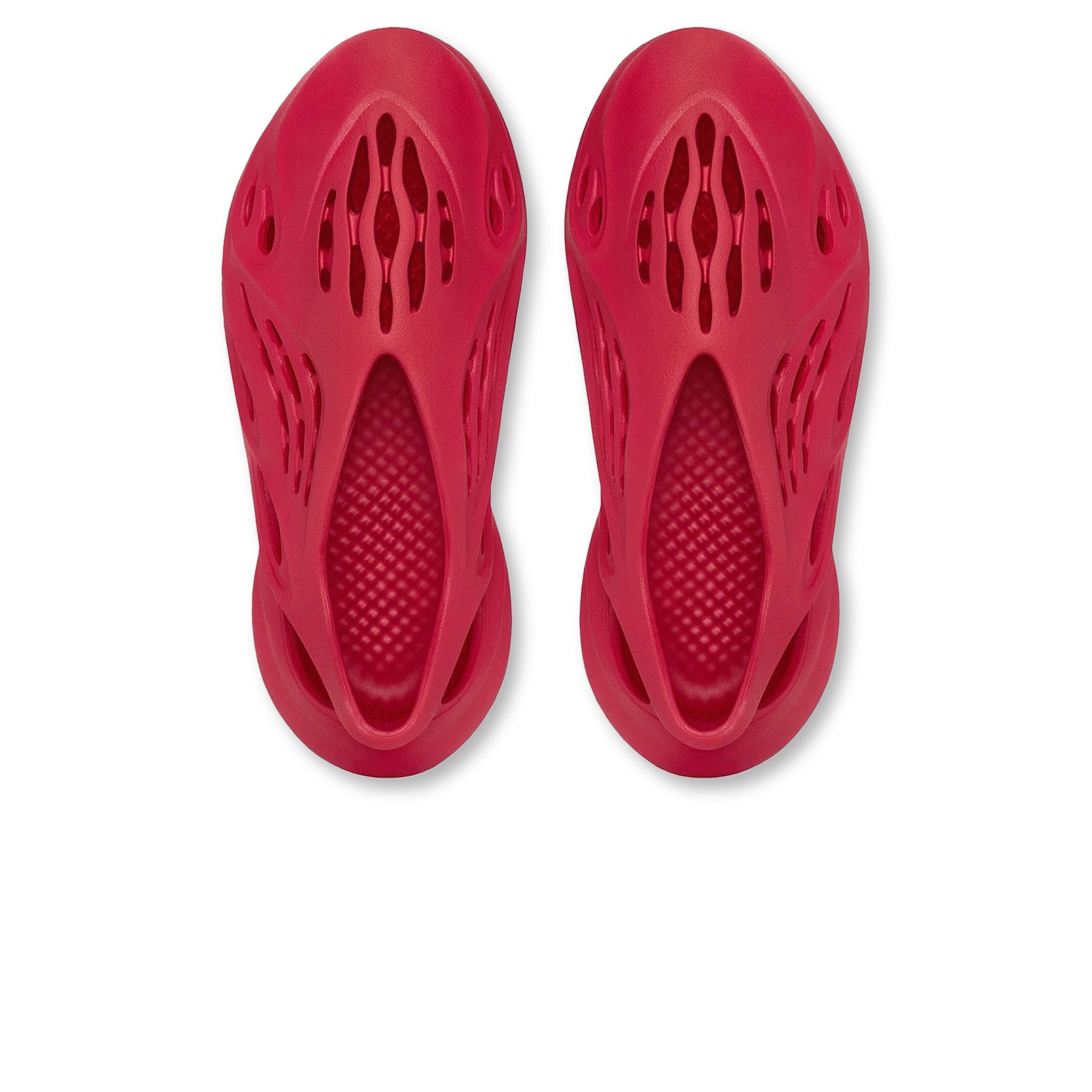 Top down view of Adidas Yeezy Foam RNNR Vermillion GW3355