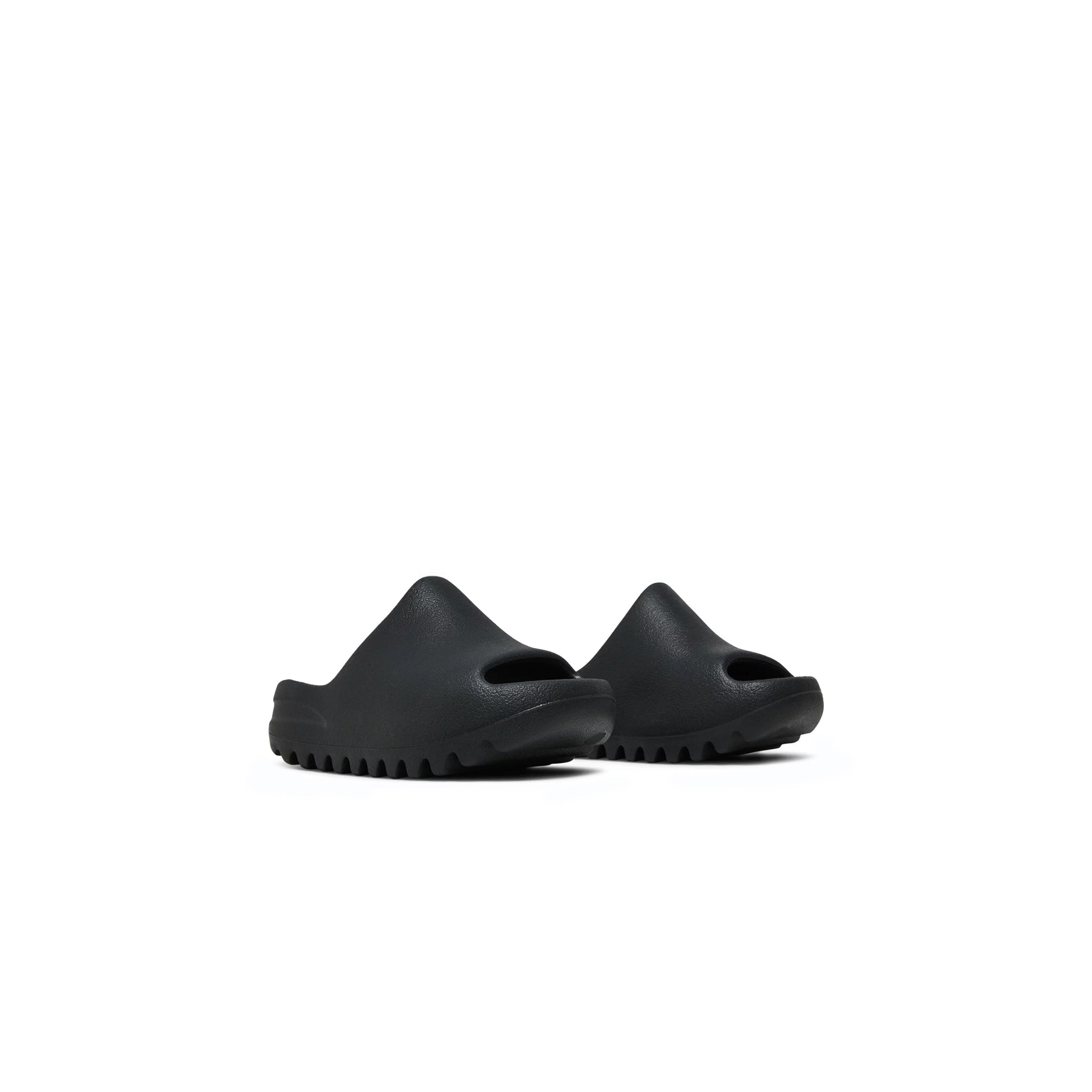 Front side view of Adidas Yeezy Slide Kids Onyx HQ4115