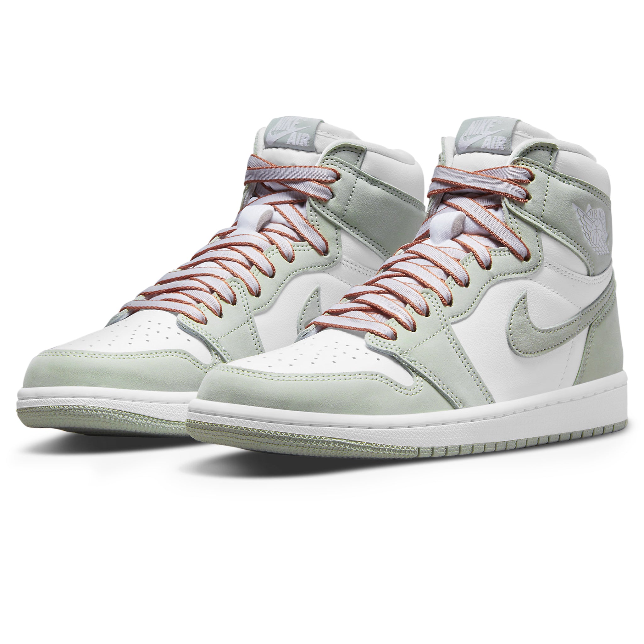 Front side view of Air Jordan 1 High OG Seafoam (W) CD0461-002