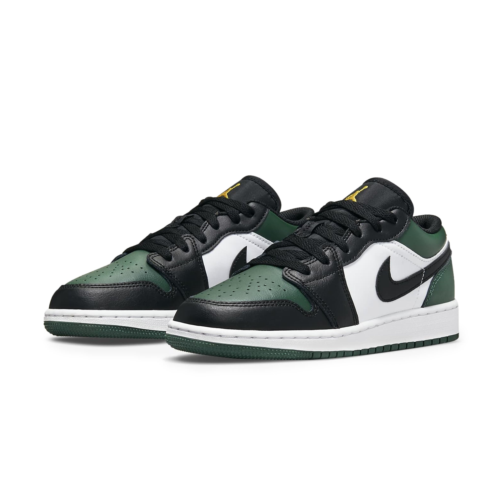 Front side view of Air Jordan 1 Low Green Toe (GS) 53560-371