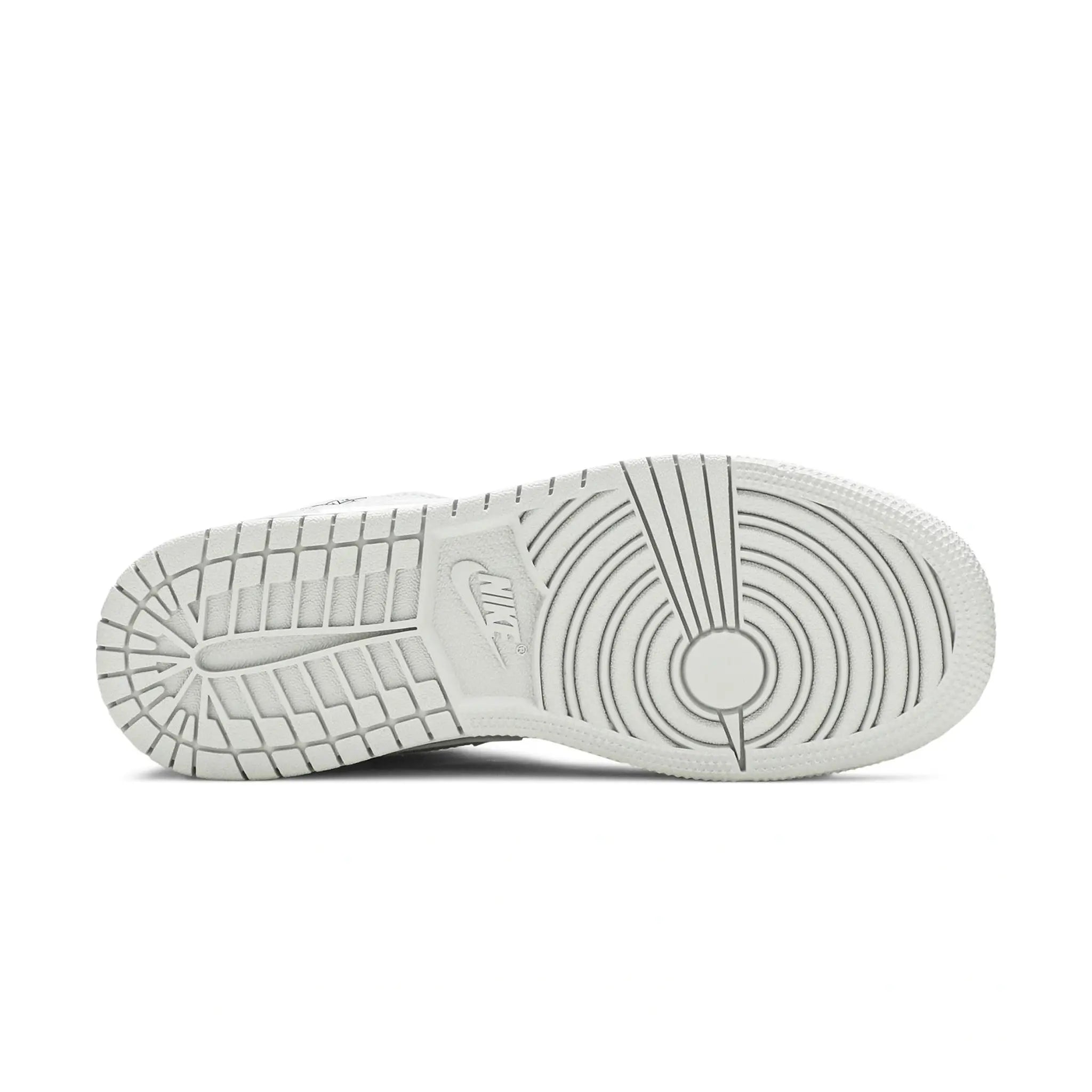 Sole view of Air Jordan 1 Mid Grey Camo (GS) DD3235-100