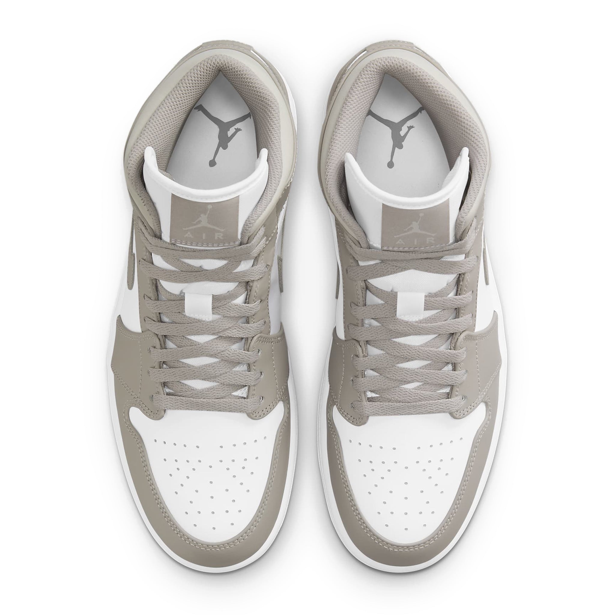 Top down view of Air Jordan 1 Mid Linen 554724-082