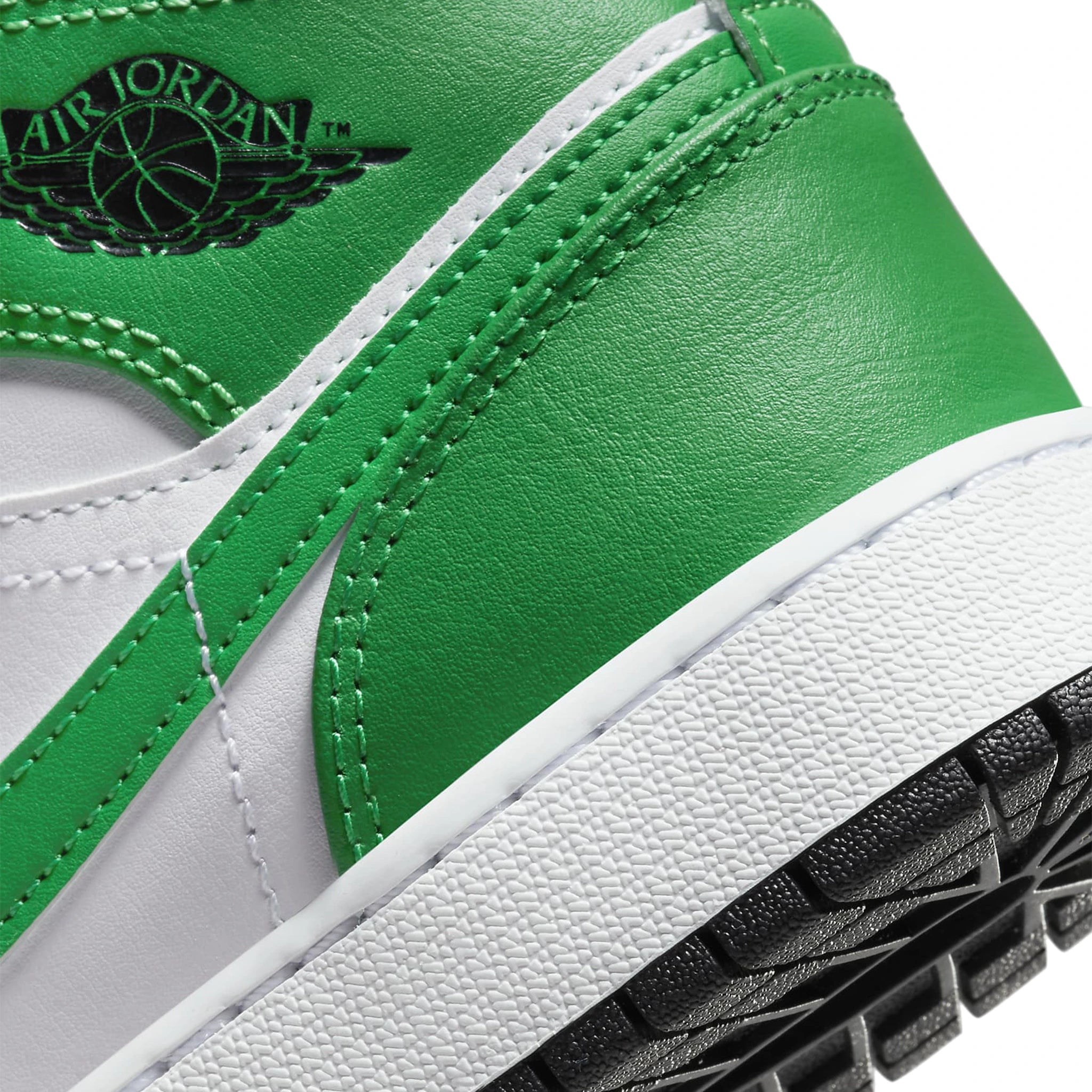 Heel view of Air Jordan 1 Mid Lucky Green (GS) DQ8423-301