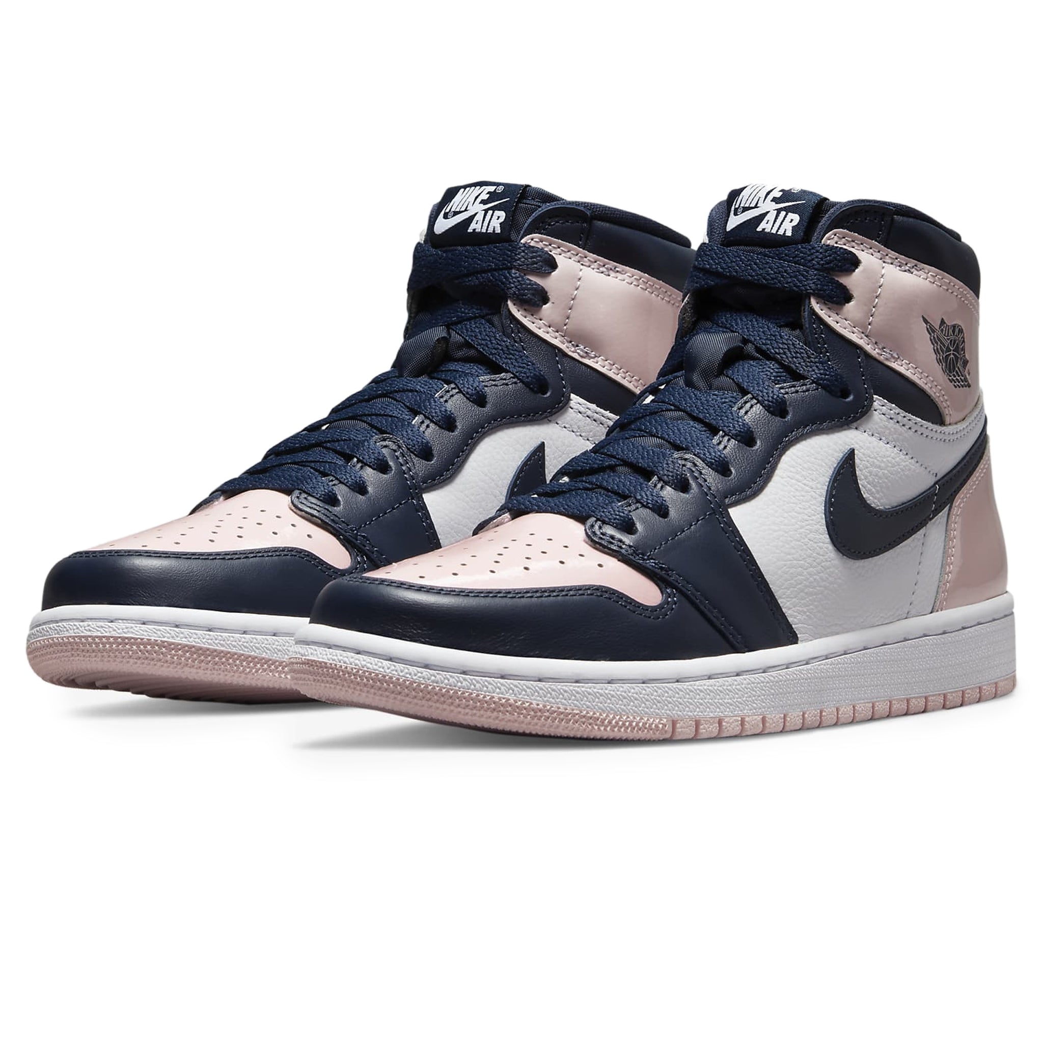 Front side view of Air Jordan 1 Retro High OG Atmosphere (Bubble Gum) (W) DD9335-641