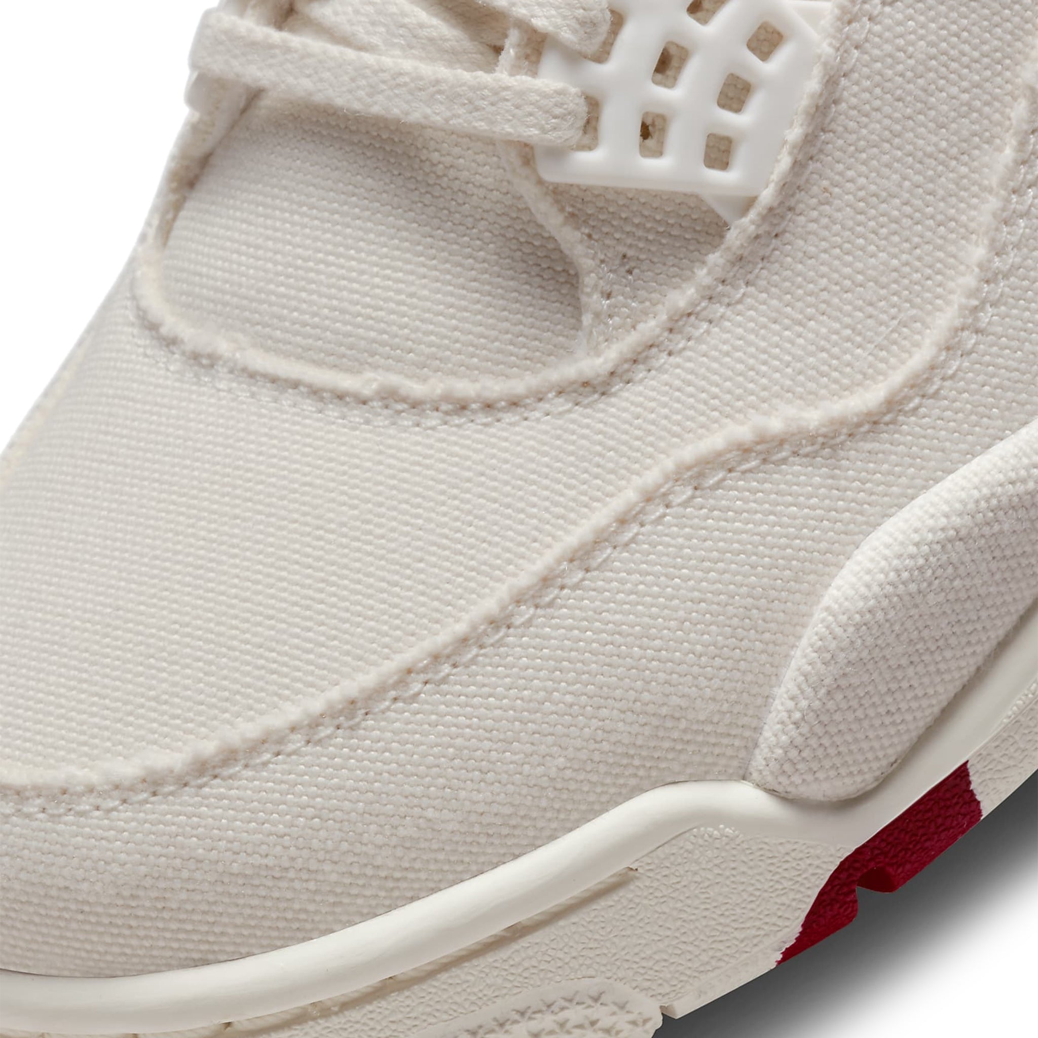 Toe box view of Air Jordan 4 Retro Blank Canvas (W) DQ4909-100