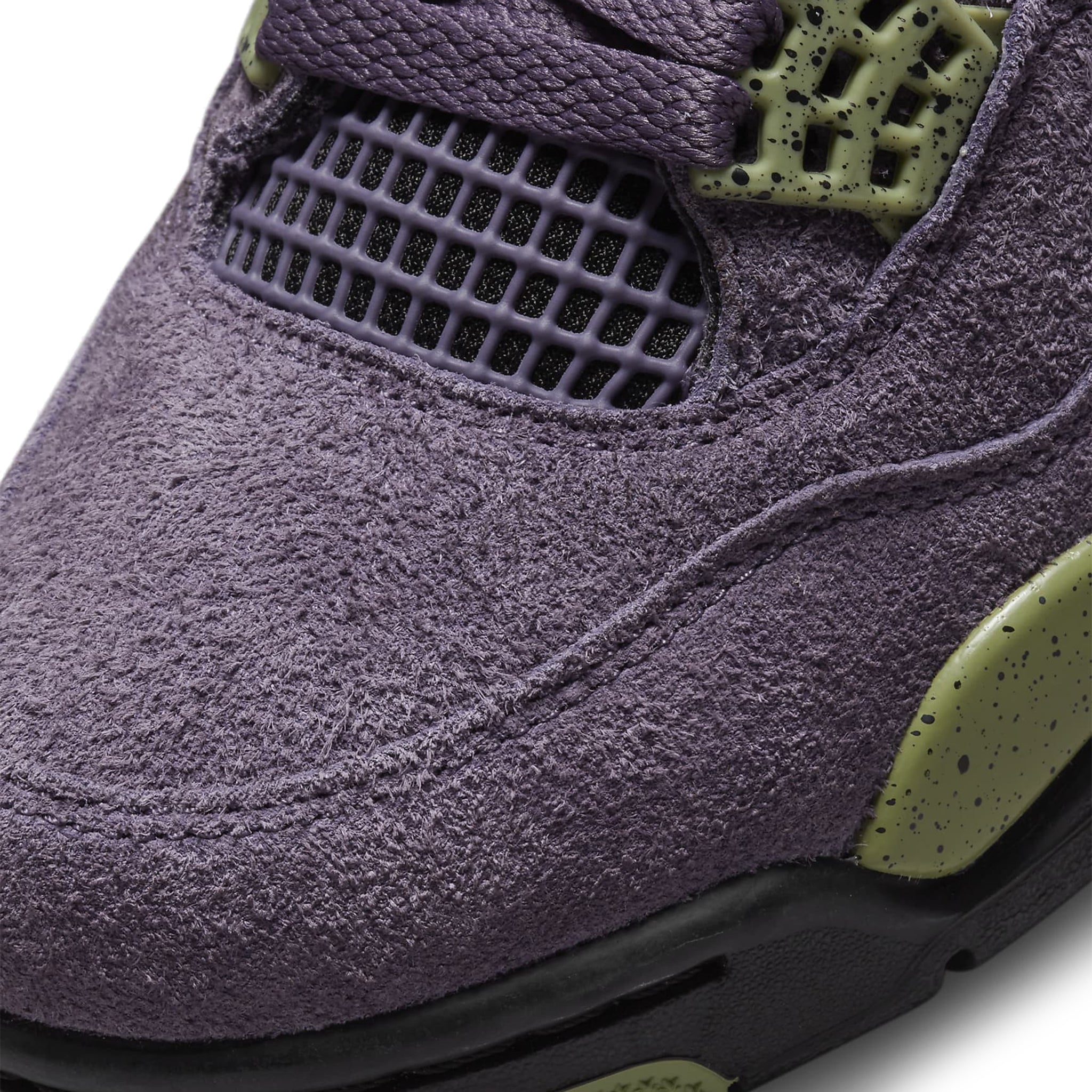 Toe box view of Air Jordan 4 Retro Canyon Purple (W) AQ9129-500