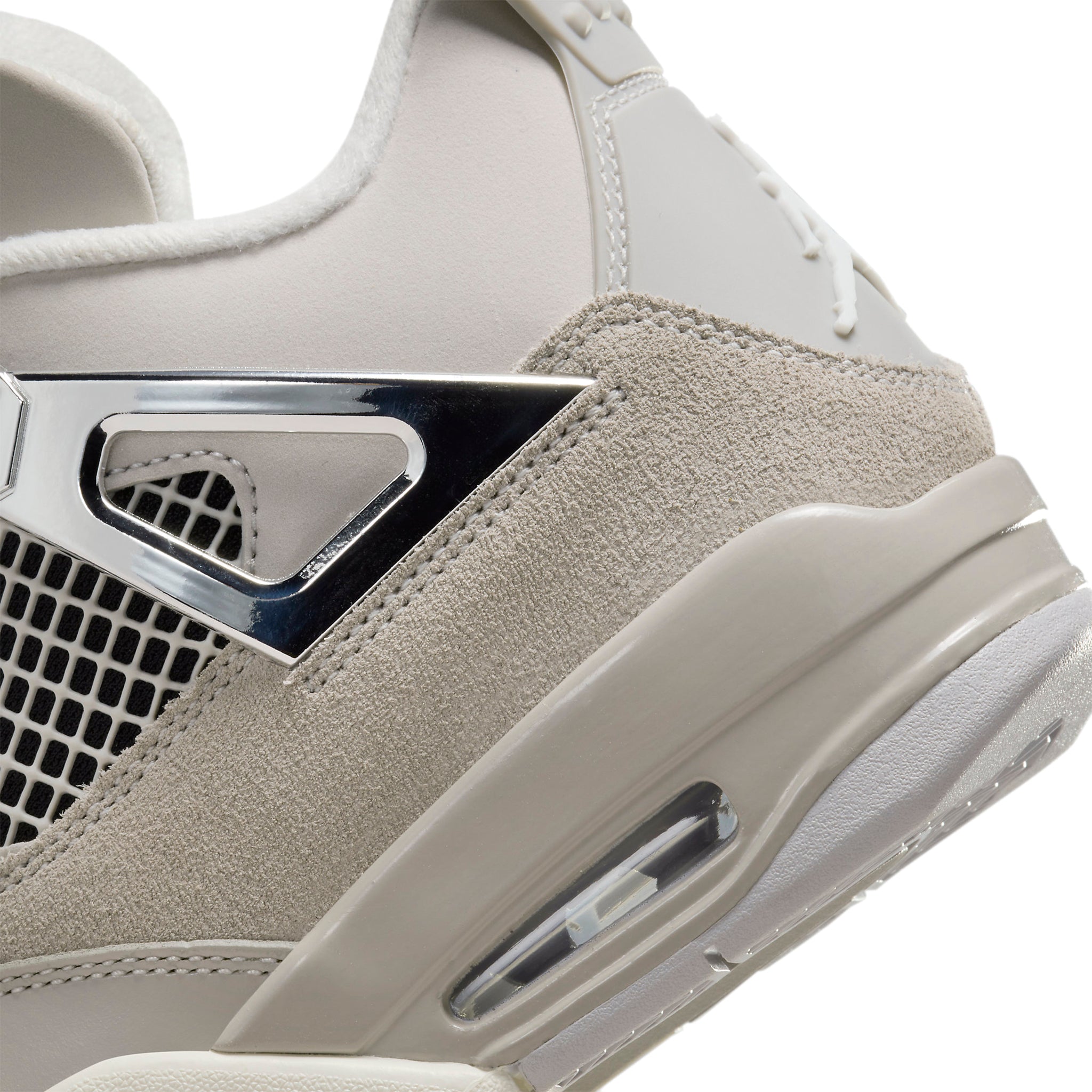 Heel view of Air Jordan 4 Retro Frozen Moments (W) AQ9129-001