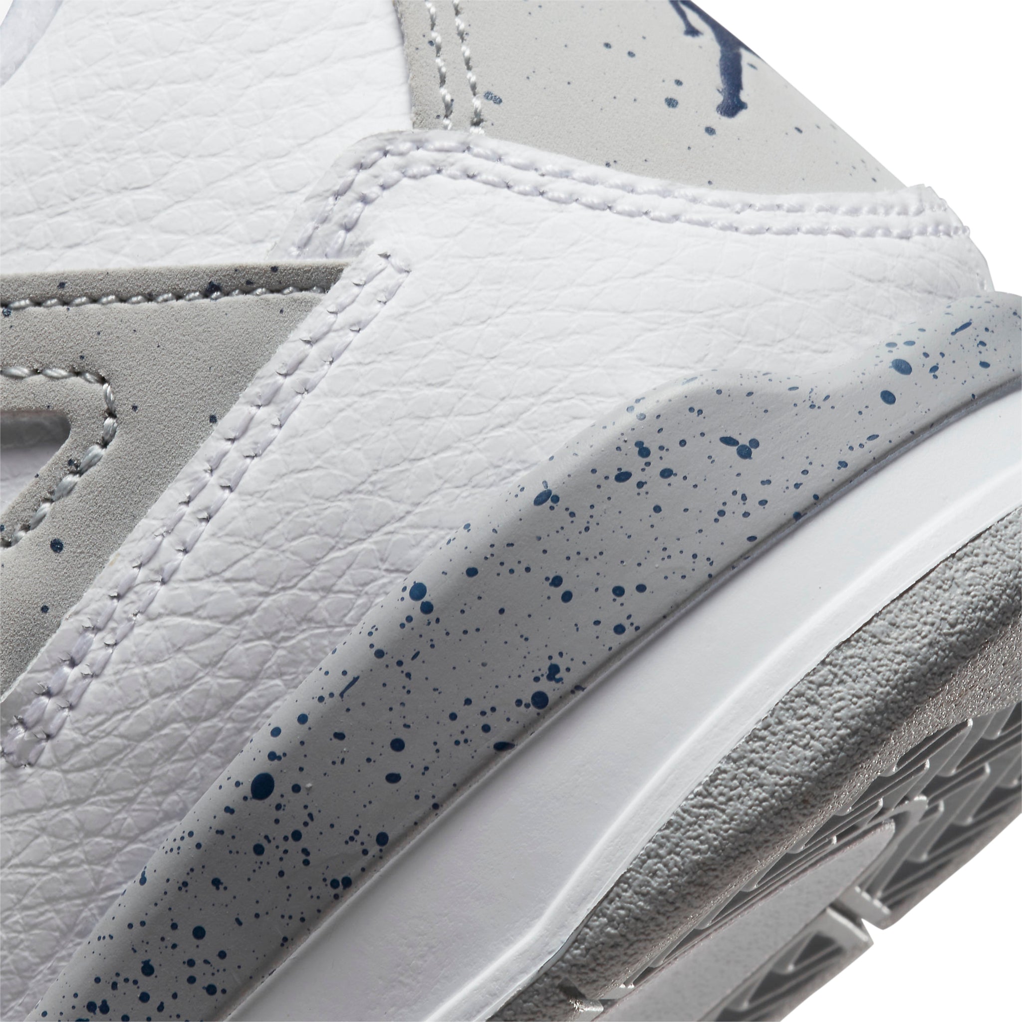 Heel logo view of Air Jordan 4 Retro Midnight Navy (PS) BQ7669-140