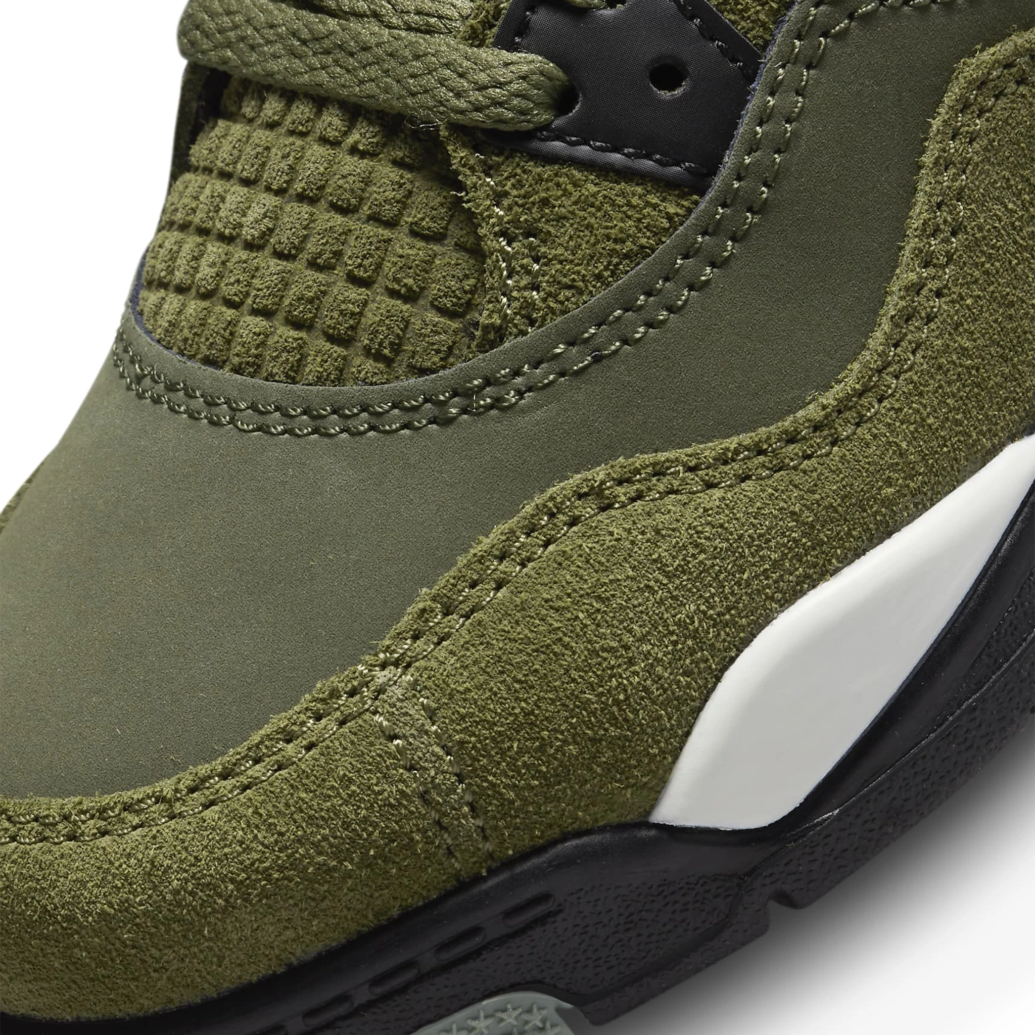 Toe box view of Air Jordan 4 Retro SE Craft Olive (PS) FB9929-200