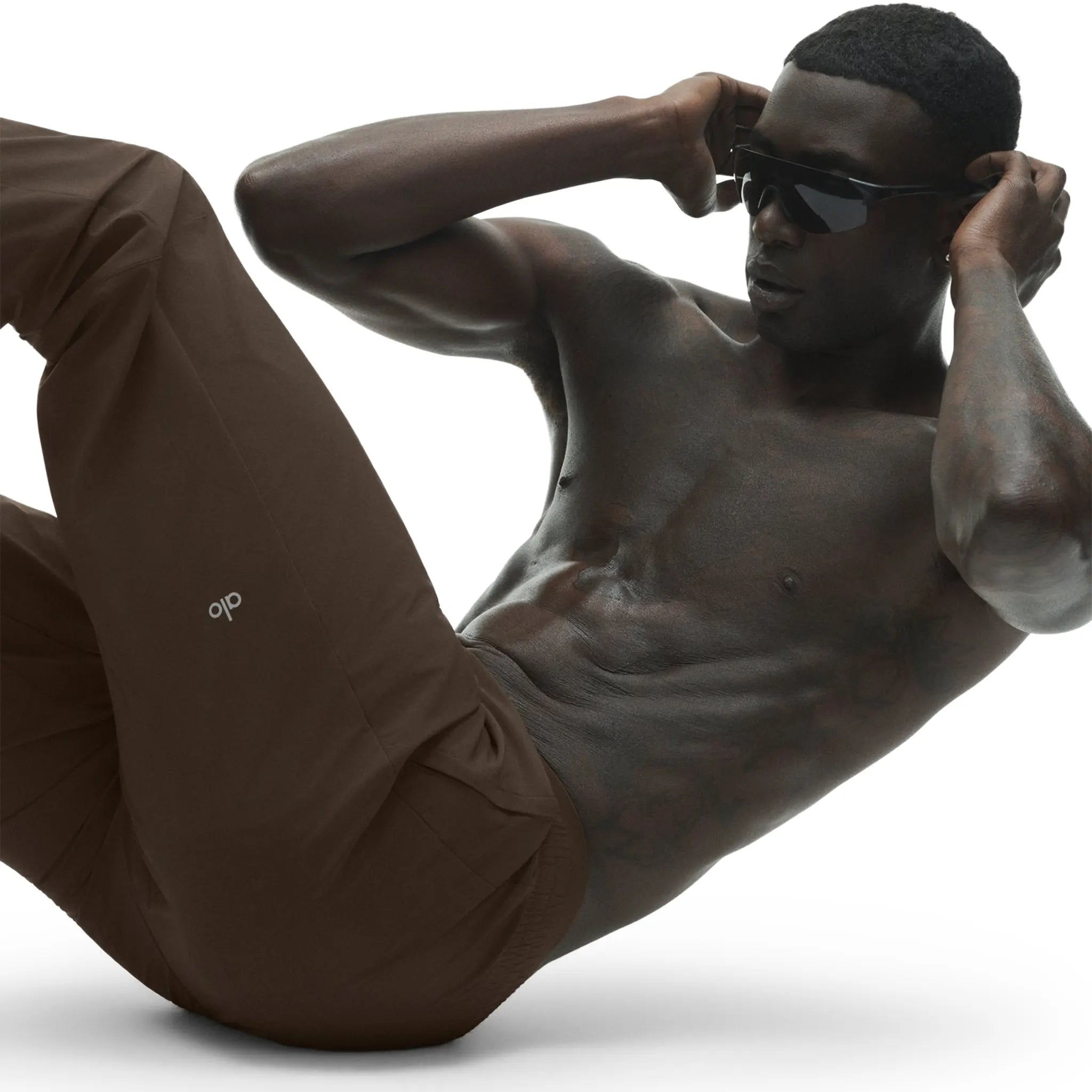 Detailed View of Alo Yoga Repetition Espresso Pants