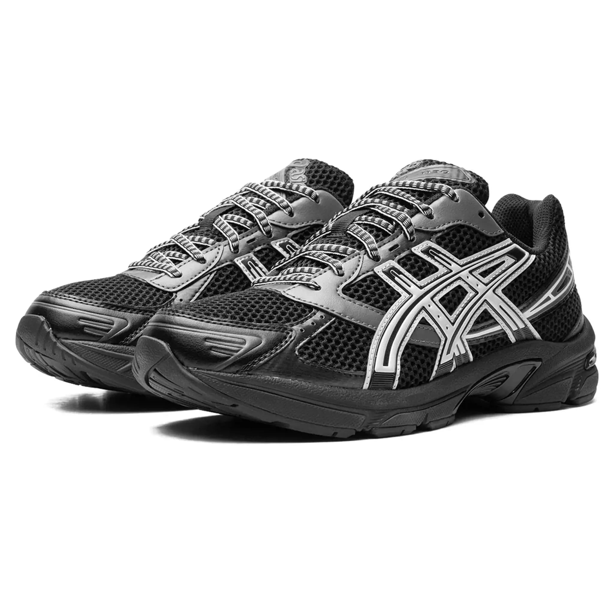 Front side view of ASICS Gel-1130 Black Glacier Grey