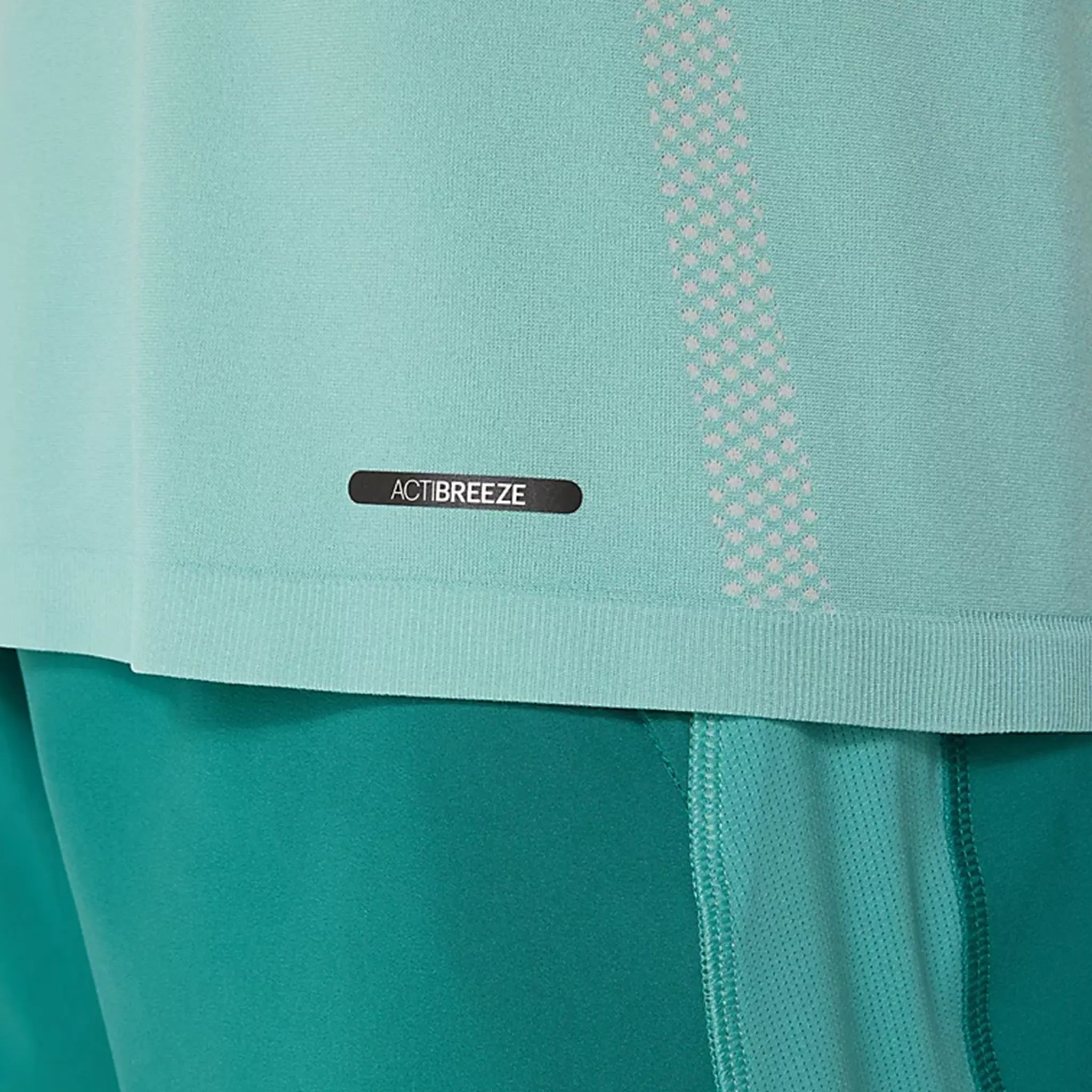 Detailed View of ASICS Seamless L/S Birch Oasis Green T Shirt 2011C394_201