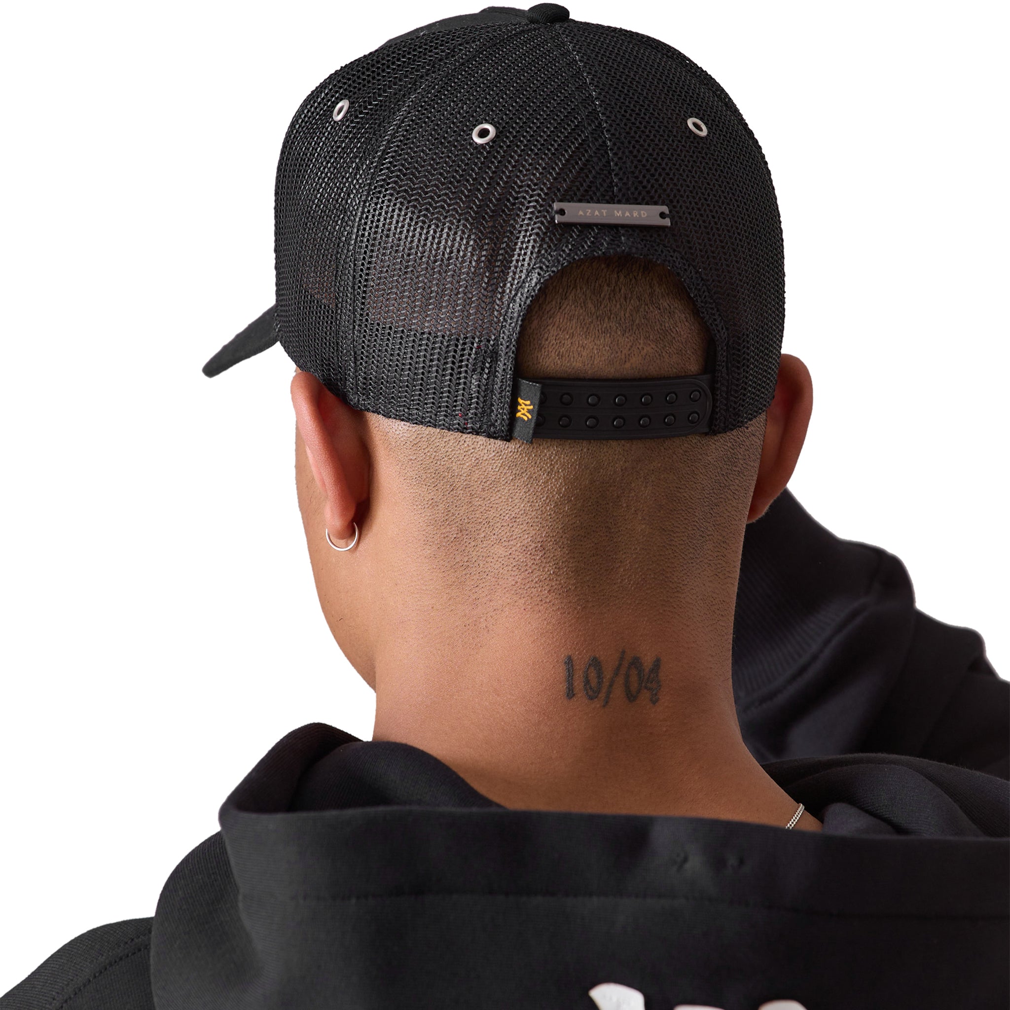 Model back view of Azat Mard Les Gens Trucker Cap Black JF03456