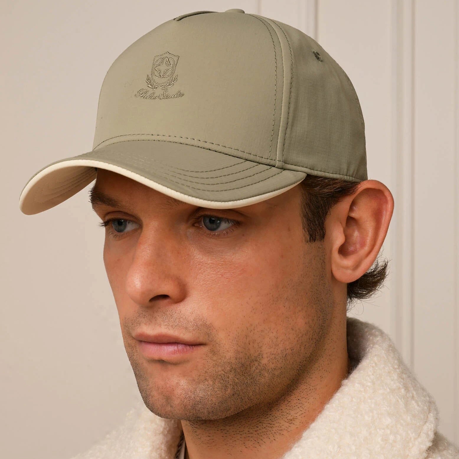 Model Front View of Belier Crest Logo Taupe Cap BA006TPE