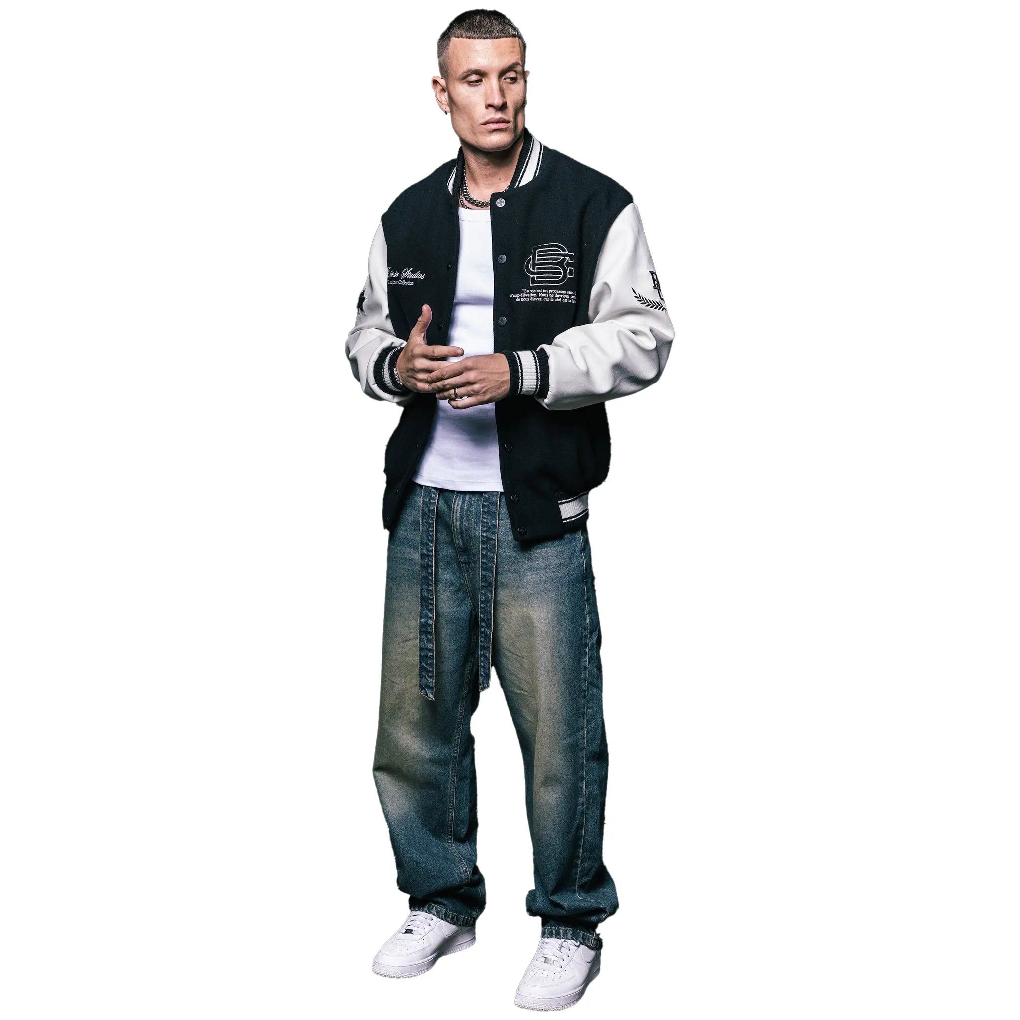 Model Front View of Bénir Clothing Relaxed Rust Blue Jeans REL-BLUGRN