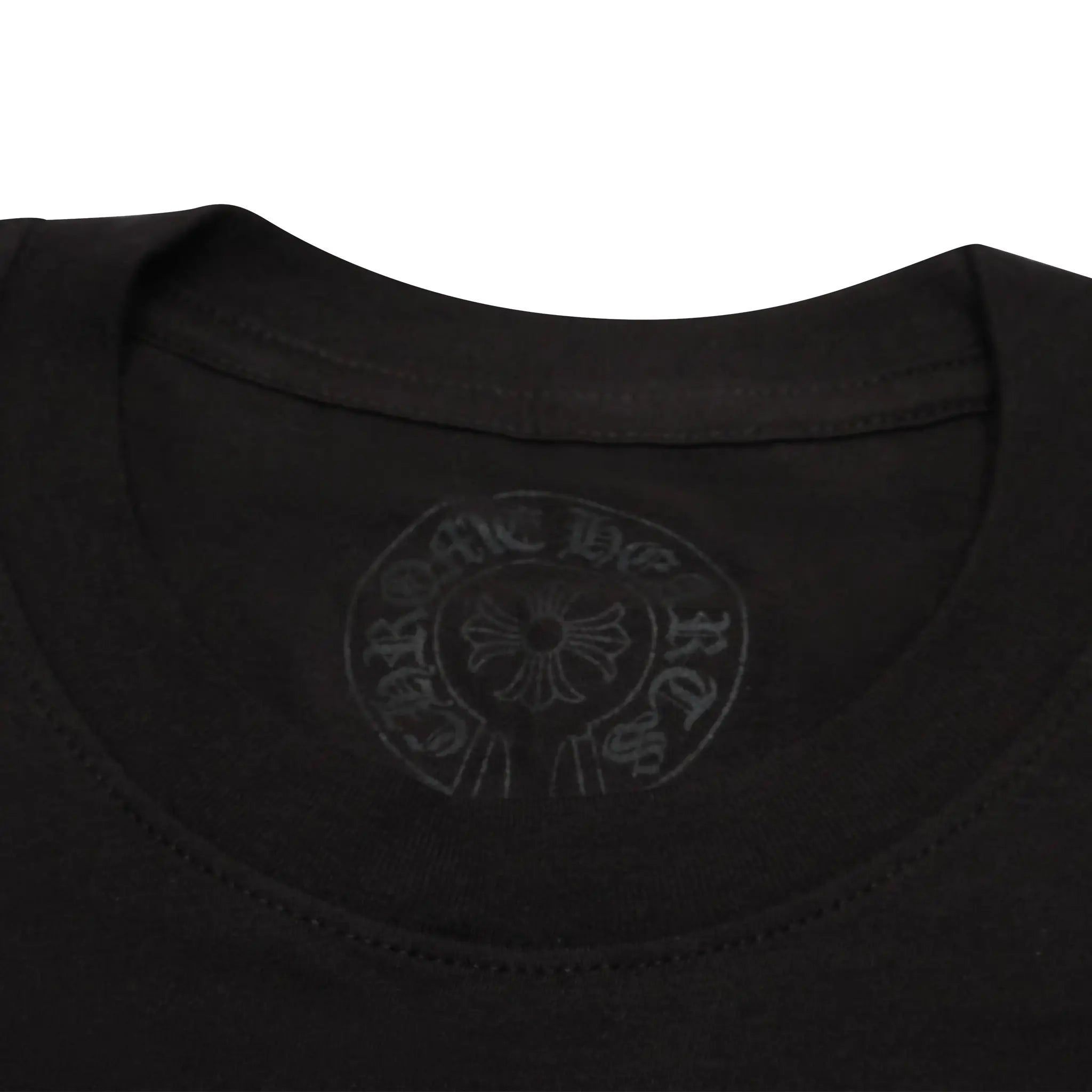 Detailed Neck View of Chrome Hearts Horse Shoe Pocket Logo L/S Black Pink T Shirt