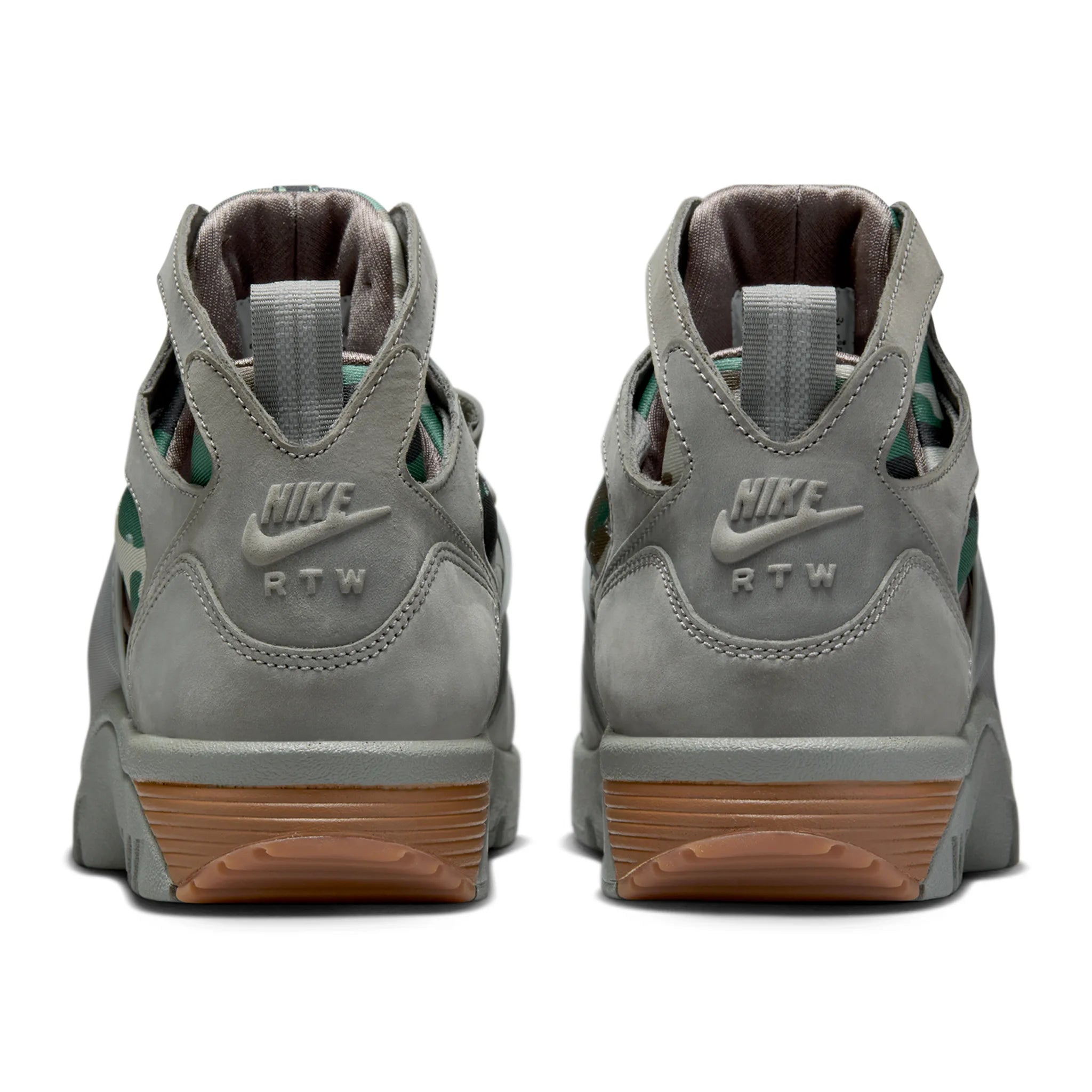 Back view of Corteiz x Nike Air Huarache Gully Grey FQ8793-001