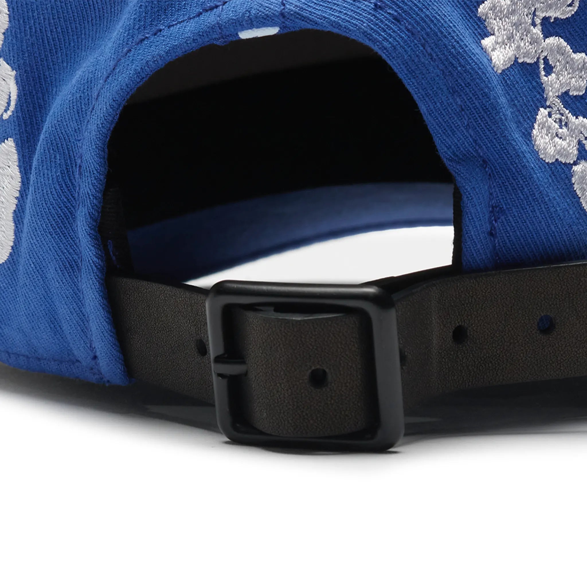 Detailed Buckle View of Denim Tears The Cotton Wreath Blue Cap SS25ANE11782045