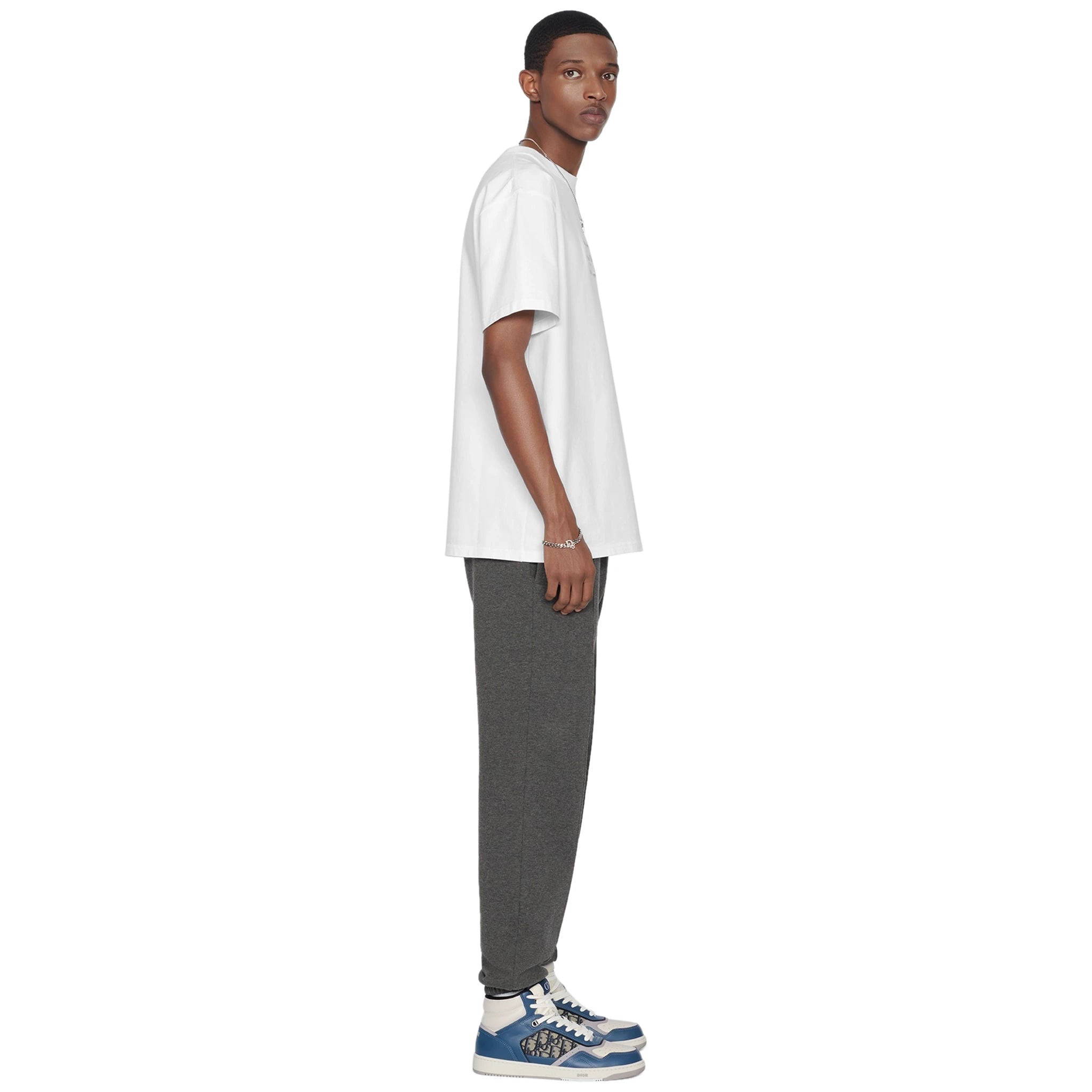 Model side view of Dior 'Christian Dior Couture' Relaxed Fit White T Shirt 343J696C0554_C088