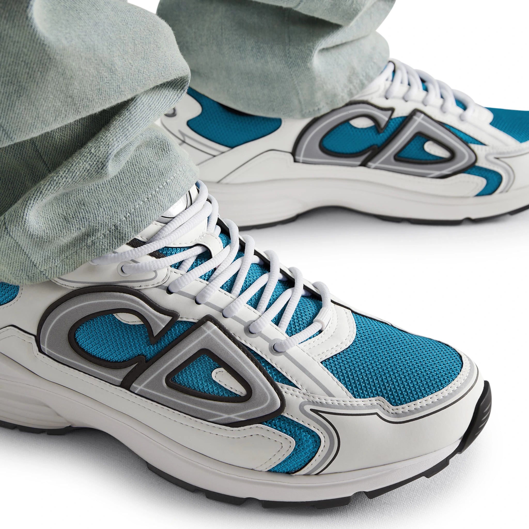 Model detail view of Dior B30 Blue White Trainer 3SN279ZRD_H065