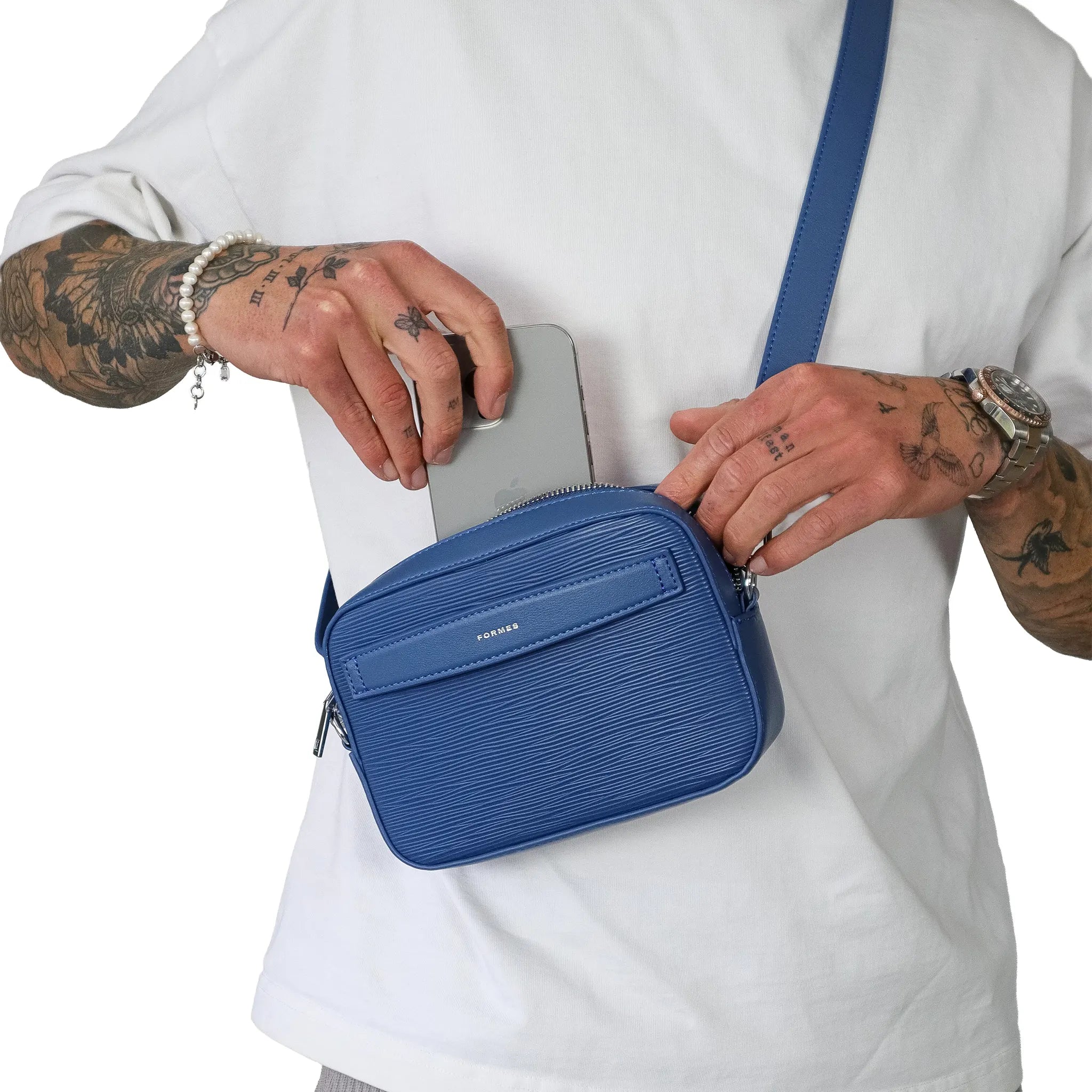 Model Front View of Formes Adapt Ripple Mariana Mini Crossbody Bag