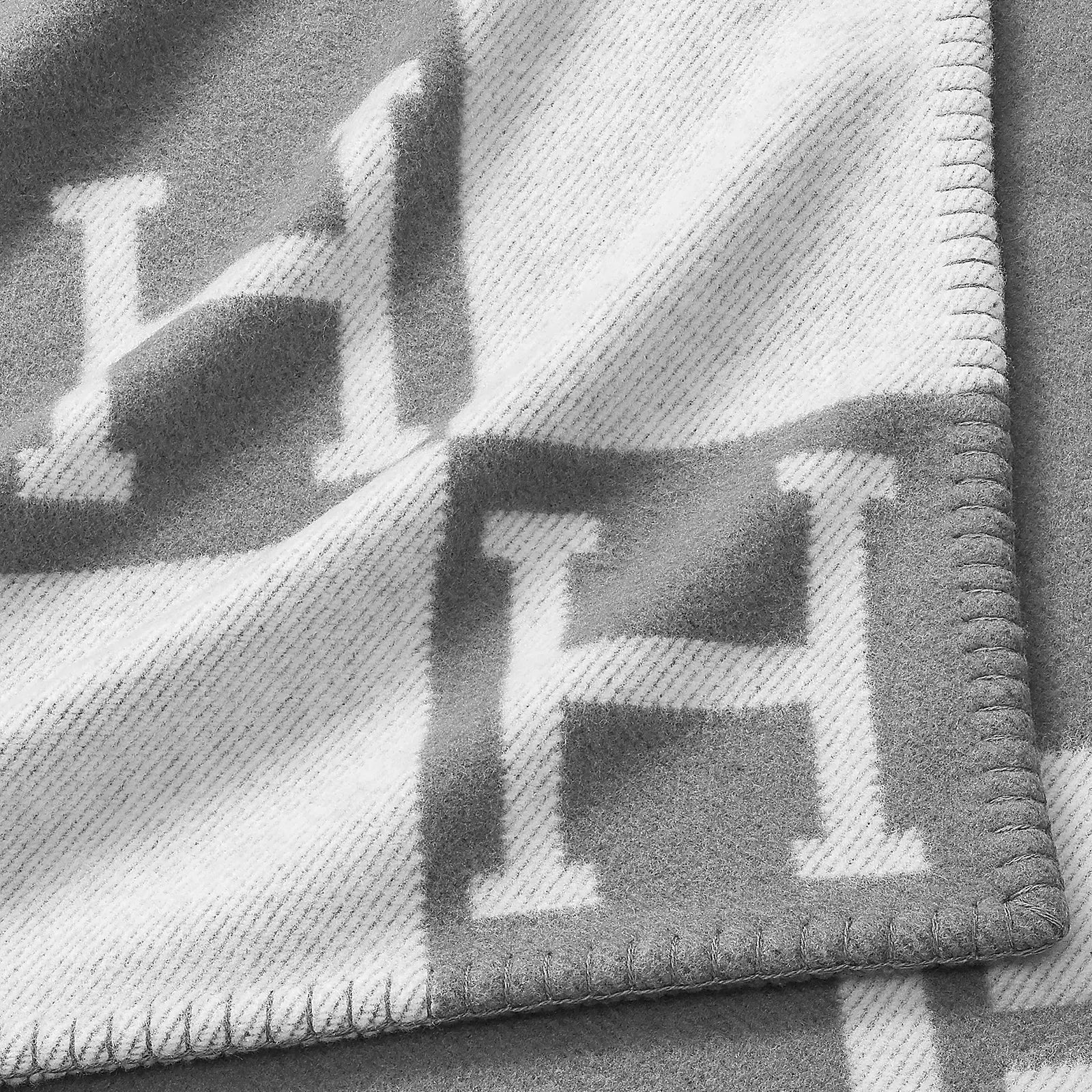 Detailed View of Hermès Paris Avalon Throw Grey Blanket H102668M 53