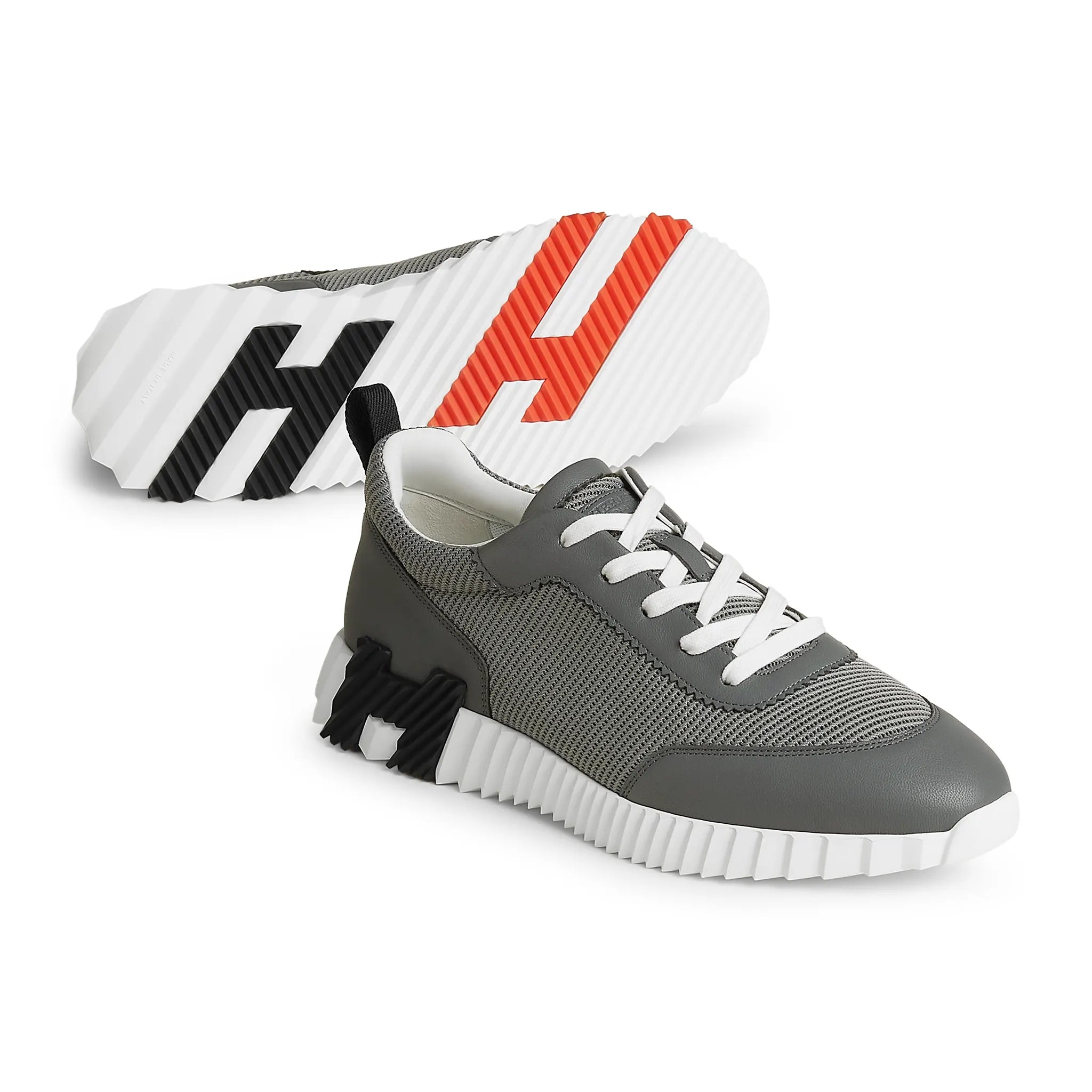 Sole Side View of Hermès Paris Bouncing Sneaker Osmium Grey H261897ZH67410