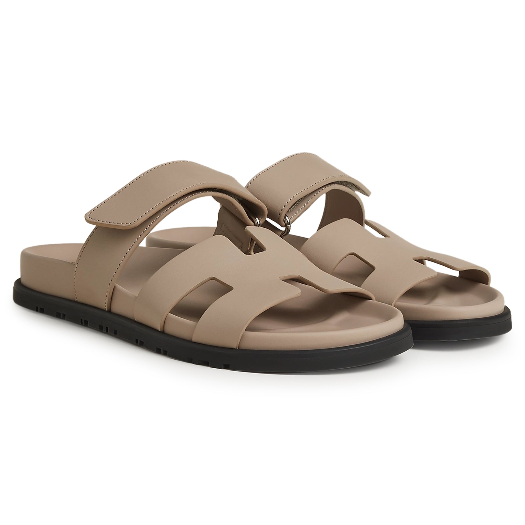 Front side view of Hermes Paris Chypre Sandal Beige Mastic H222299ZVB3365