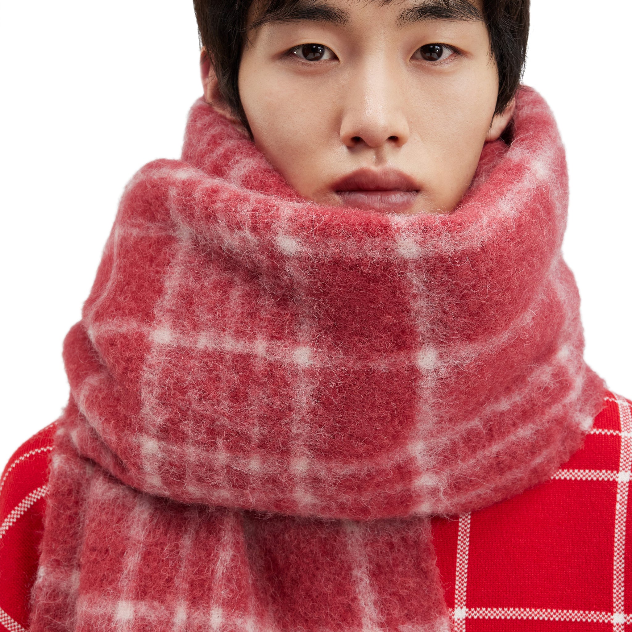 Model view of Jacquemus L'echarpe Carro Checked Red Scarf 236AC572-5087-4AT
