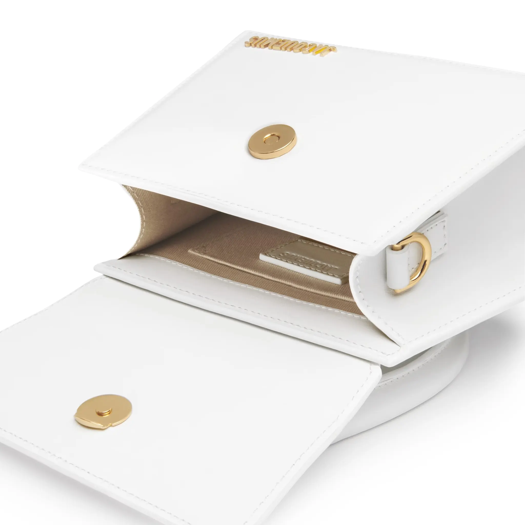Inside view of Jacquemus Le Chiquito Moyen White Handbag 213BA002-3000-100