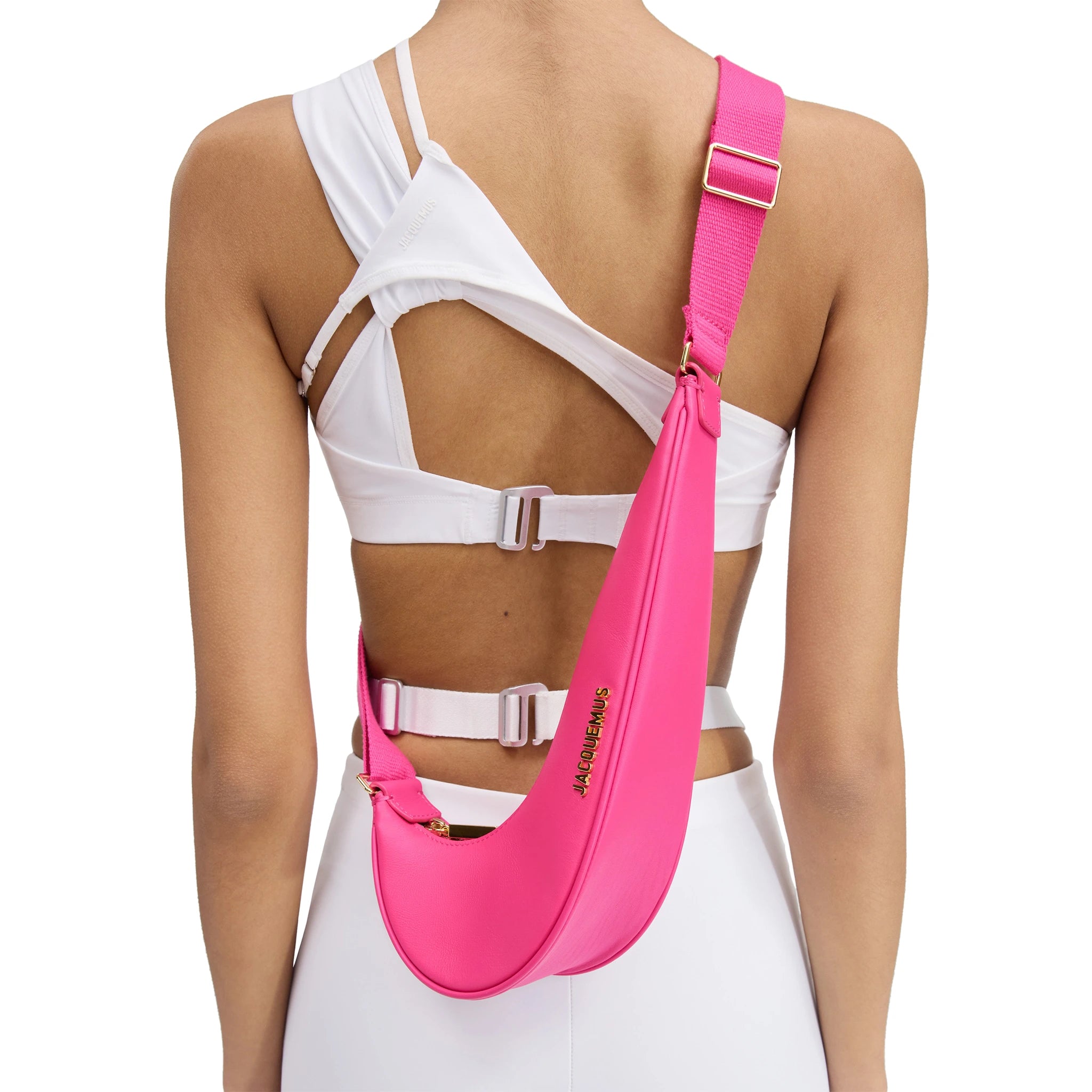 Model back view of Jacquemus x Nike Le Sac Swoosh Small Dark Pink Bag 245BA406-3187-450