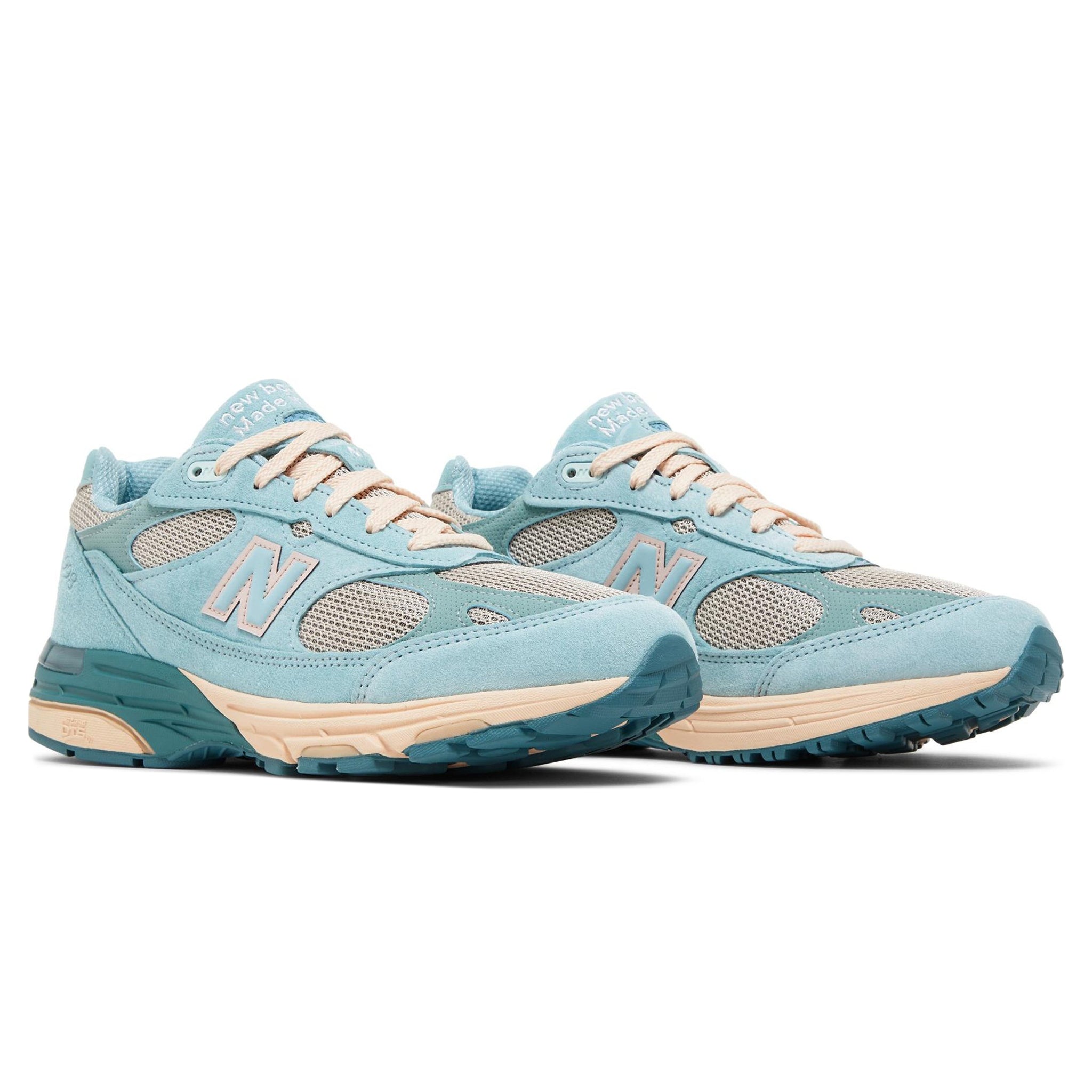 front side view of Joe Freshgoods x New Balance 993 Performance Art Arctic Blue MR993JF1