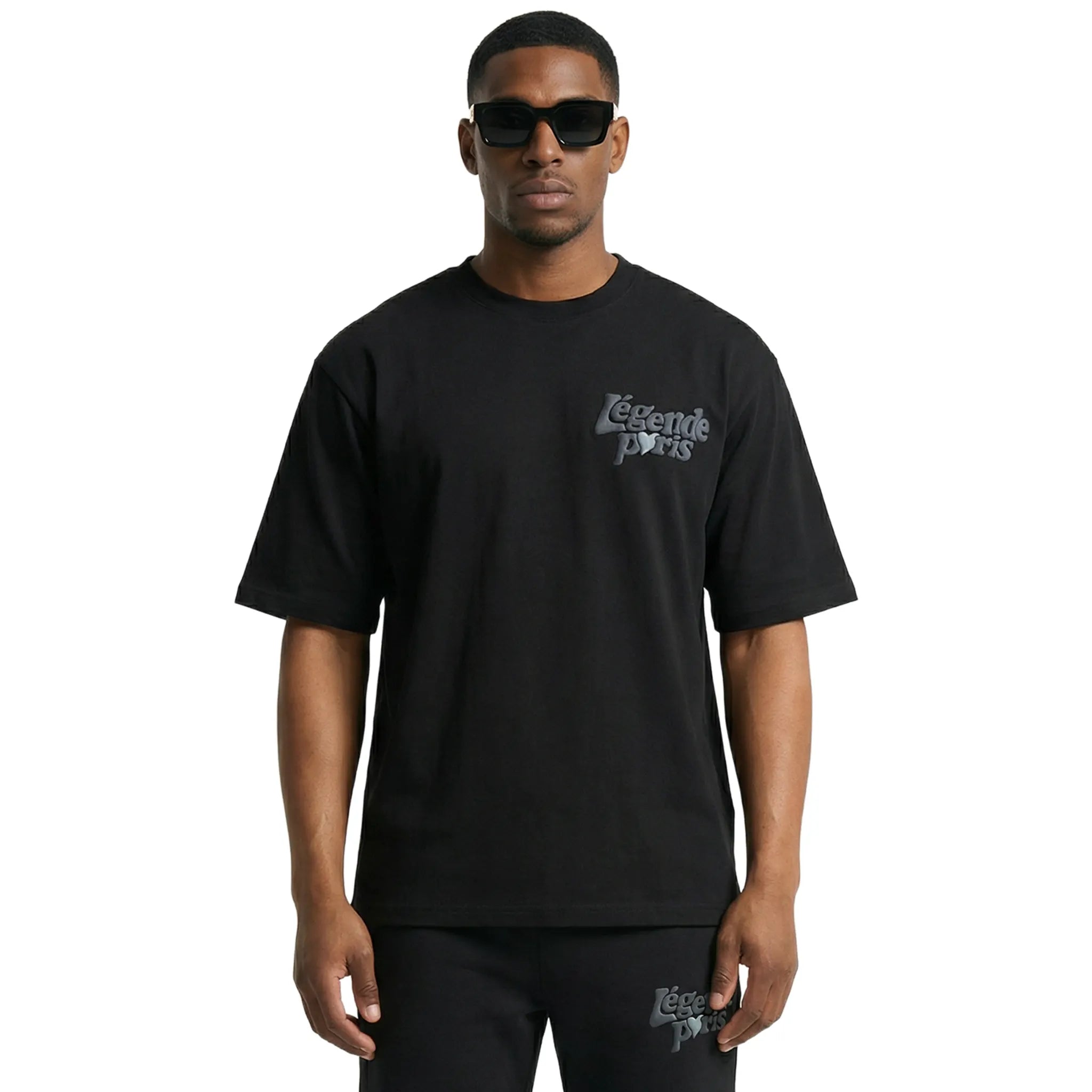 Model Front View of Légende Paris Lnd Tonal Black T Shirt LPTEE159