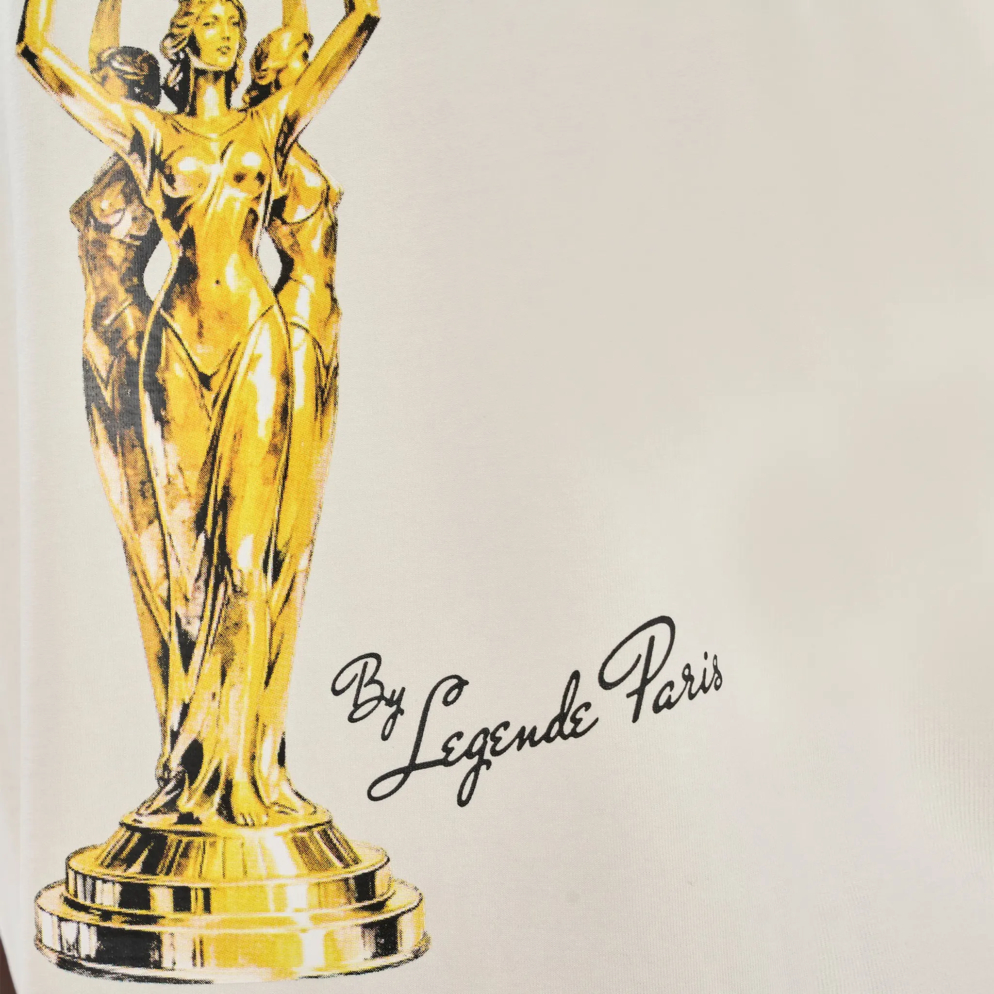 Detailed View of Legende Paris Twiy Statue Off White T-Shirt
