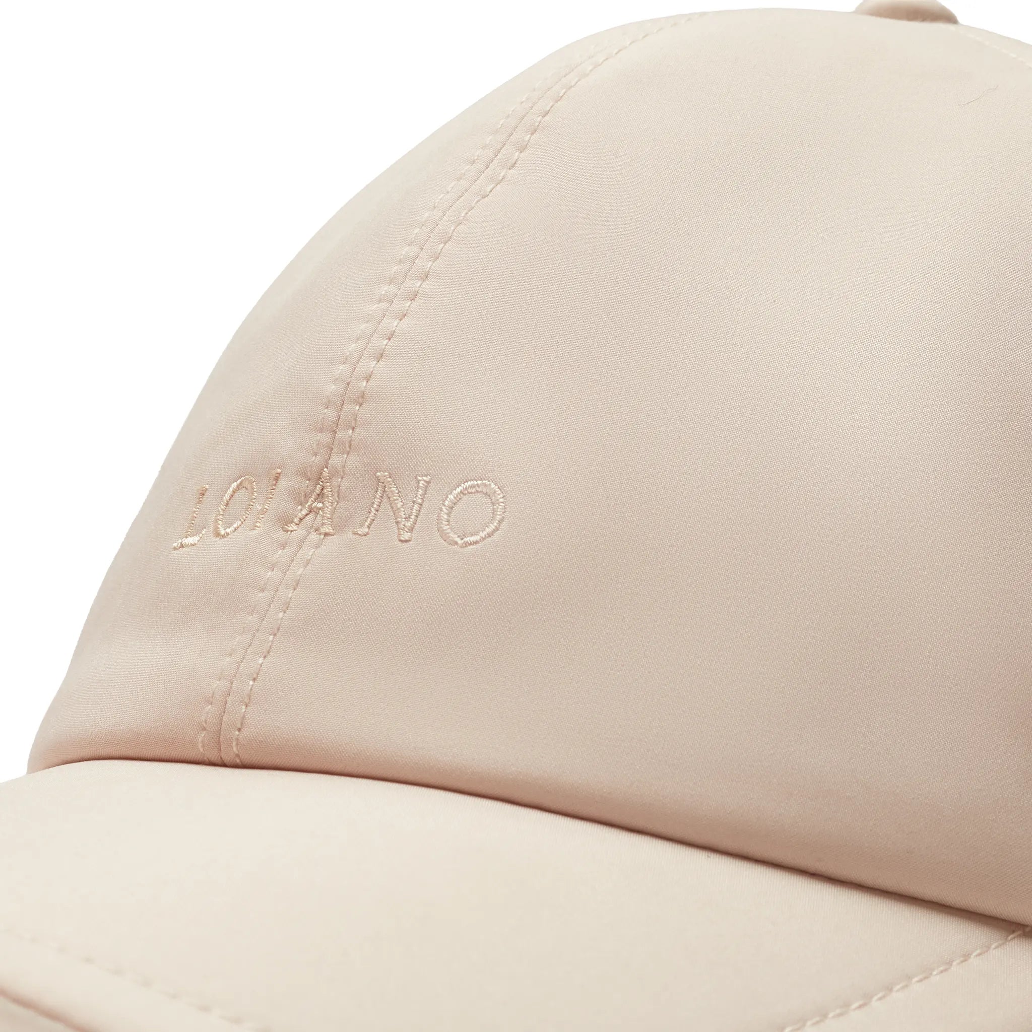 Detailed Front View of LOIANO Ombra Tec® Sand Cap