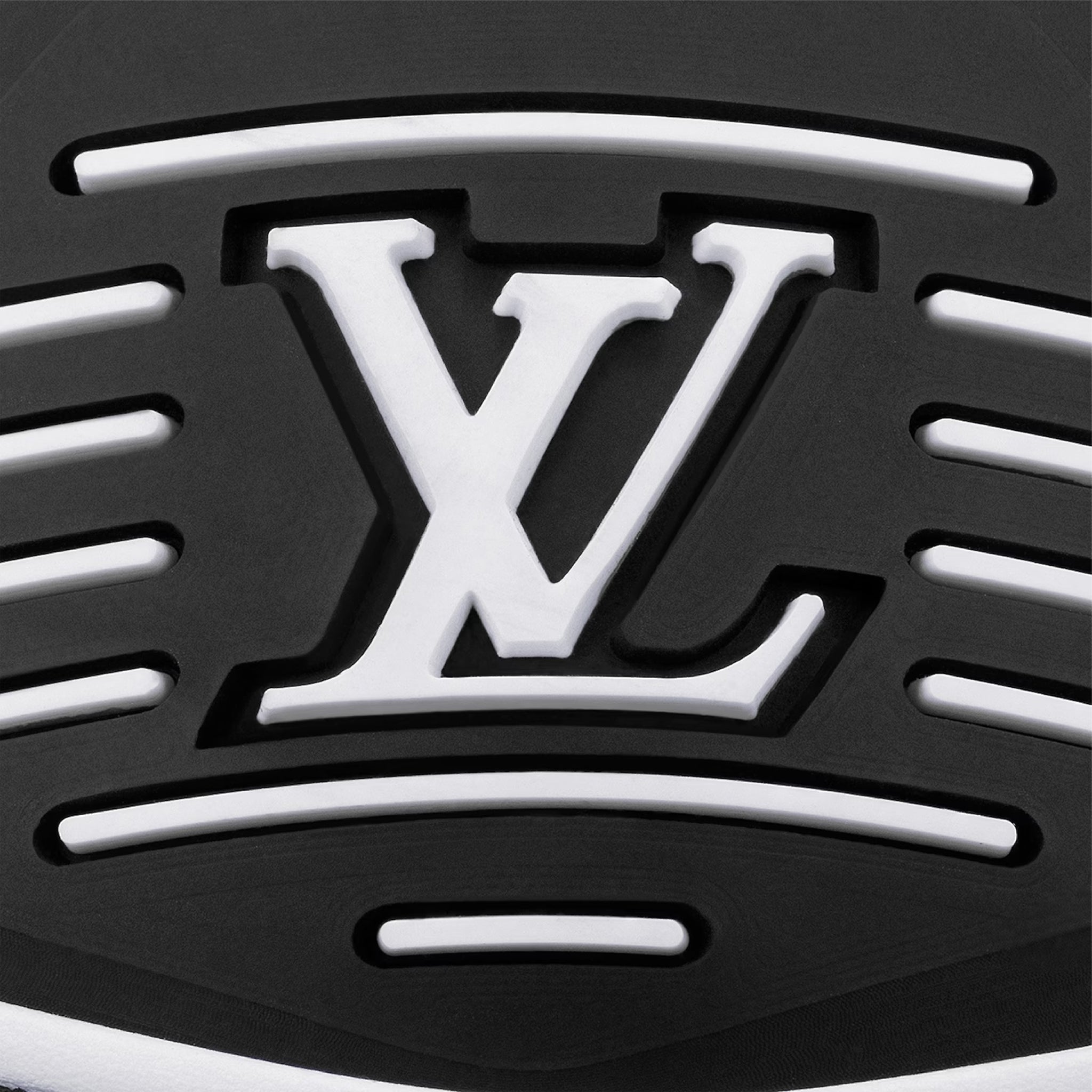 Close view of Louis Vuitton LV Maxi Trainer Black Sneaker 1ABZQ6