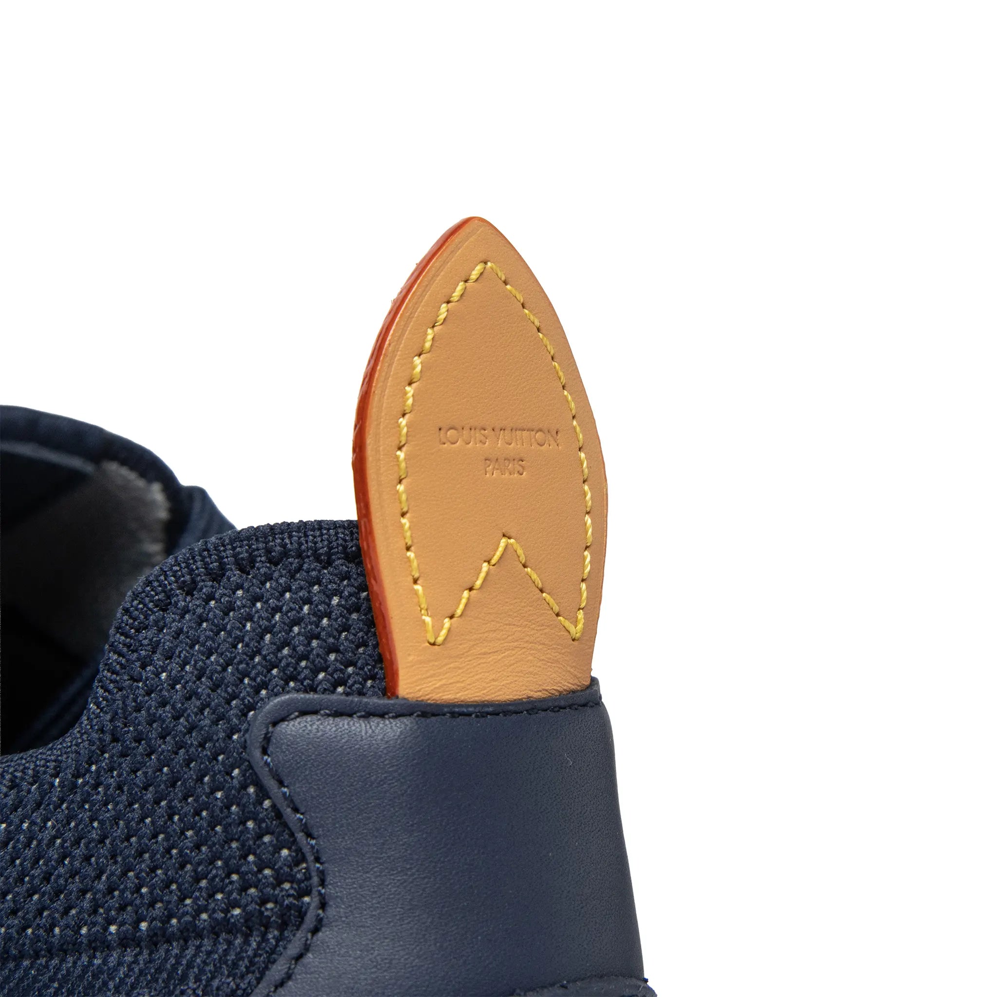 Heel tab View of Louis Vuitton LV Runner Tatic Navy Sneaker