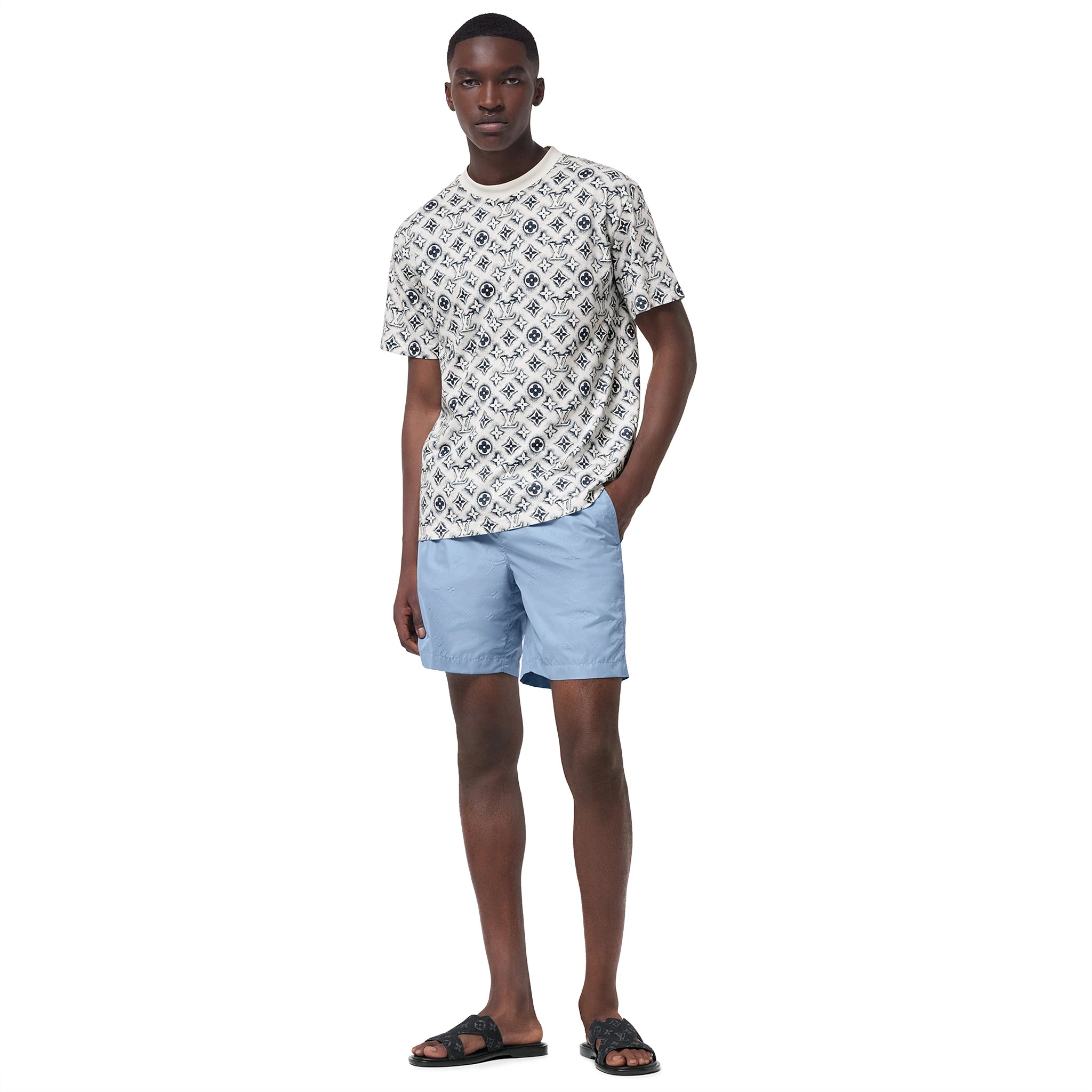 Model back view of Louis Vuitton Monogram White Deep Black T Shirt NVPROD4330255V