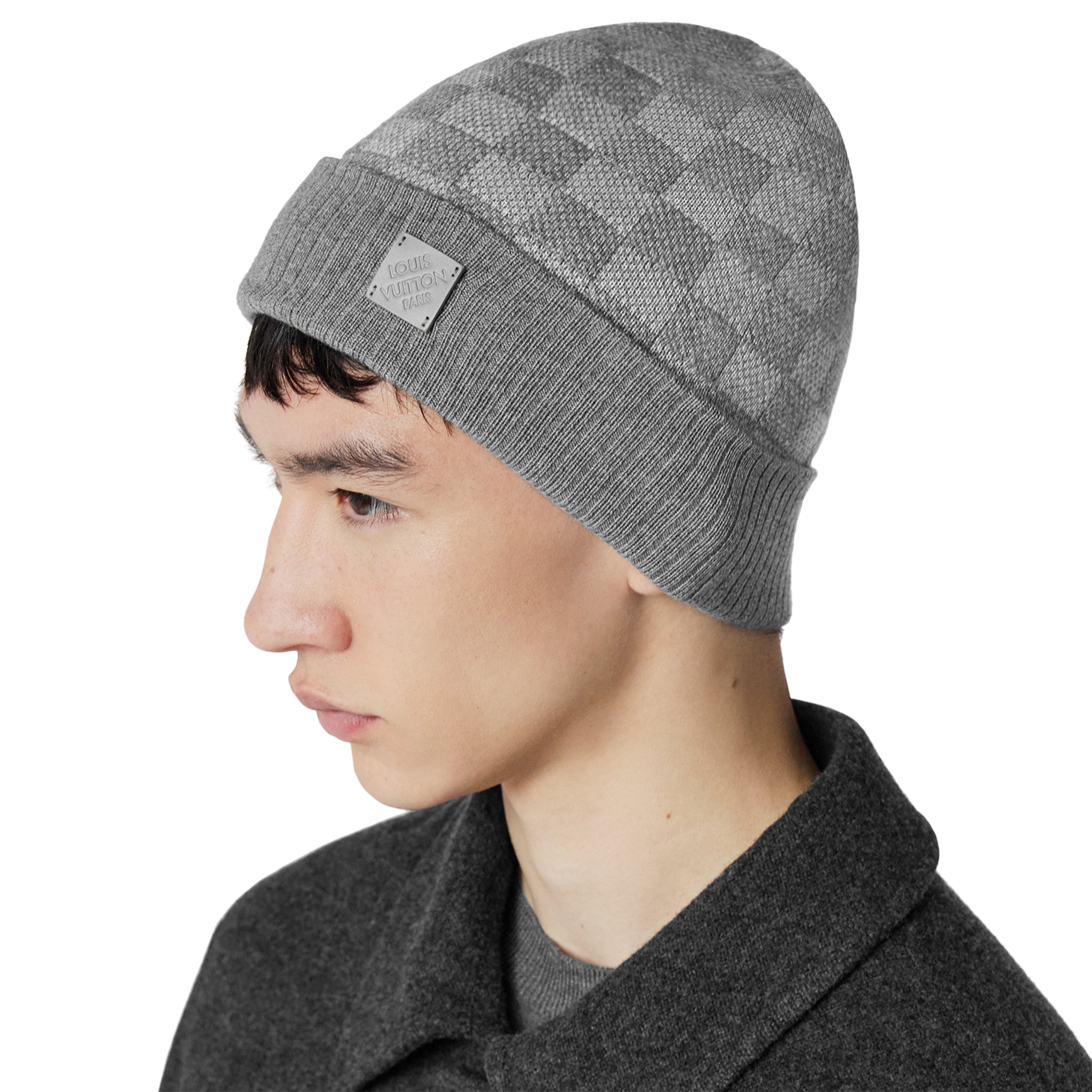 Model side of Louis Vuitton Néo Petit Damier Grey Beanie & Scarf NVPROD3920087V
