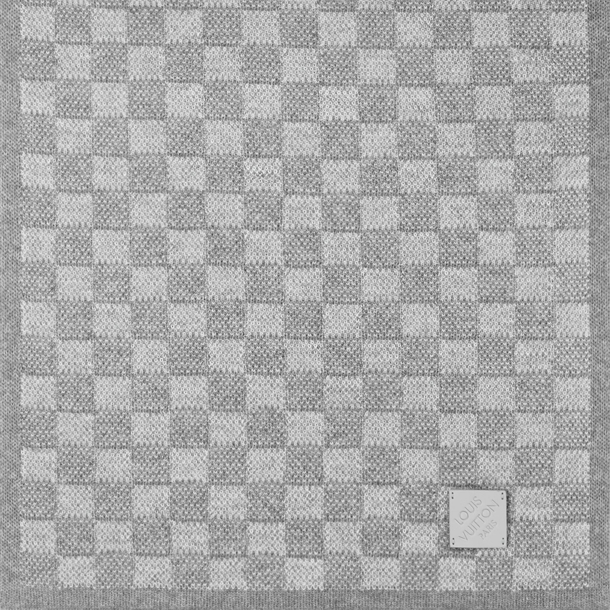 Detail view of Louis Vuitton Néo Petit Damier Grey Beanie & Scarf NVPROD3920087V